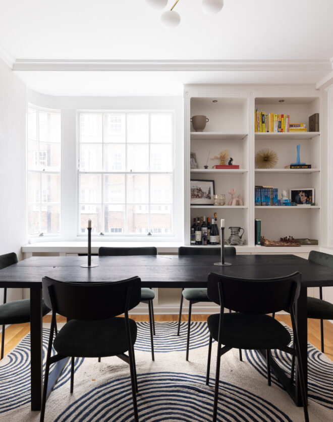 Bright dining room of a luxury apartment for rent in Notting Hill