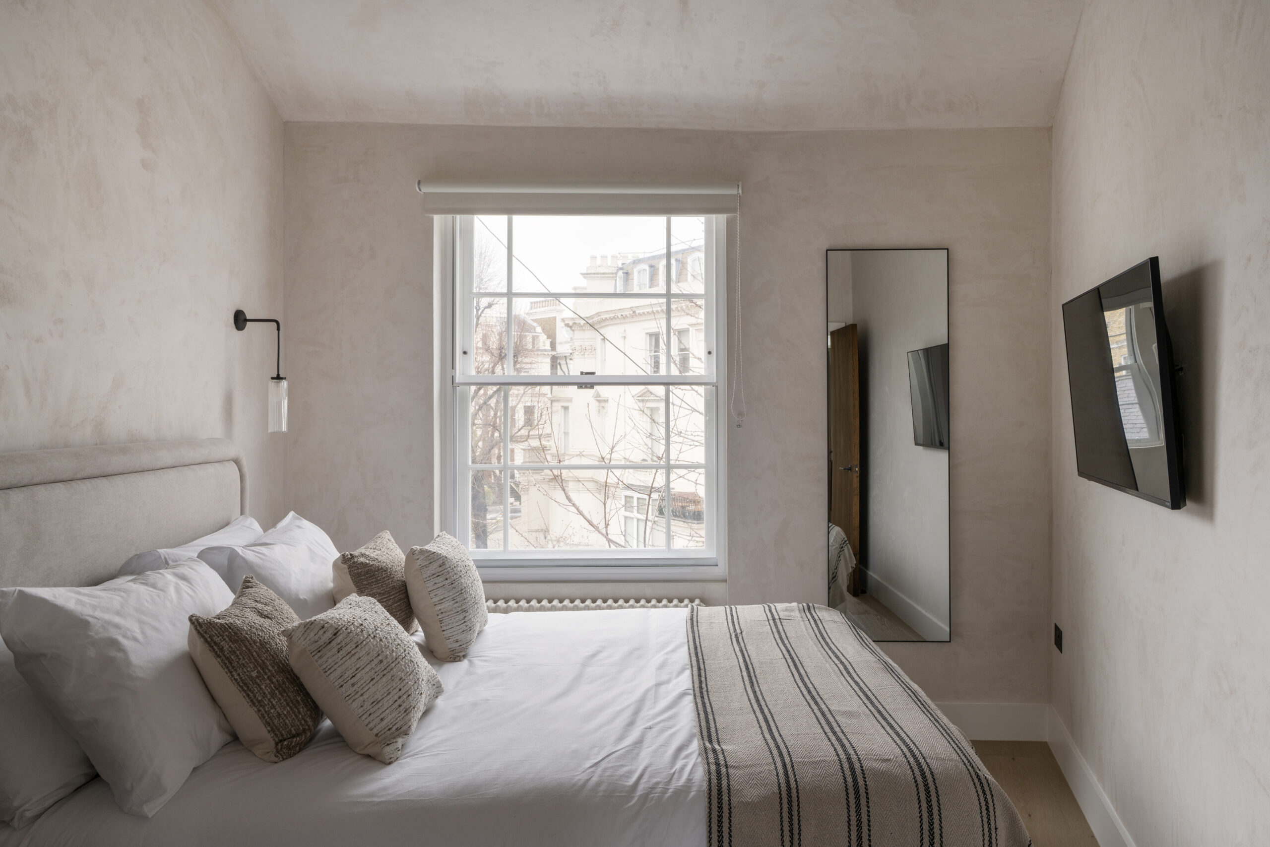 Notting-Hill-Apartment-For-Rent-Pembridge-Road-11_Lo