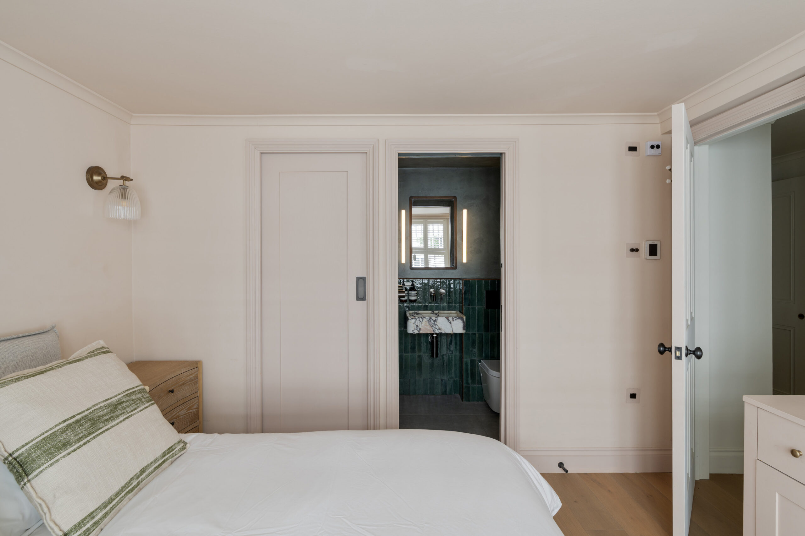 Notting-Hill-Apartment-For-Rent-St-Stephen’s-Gardens-25_Lo