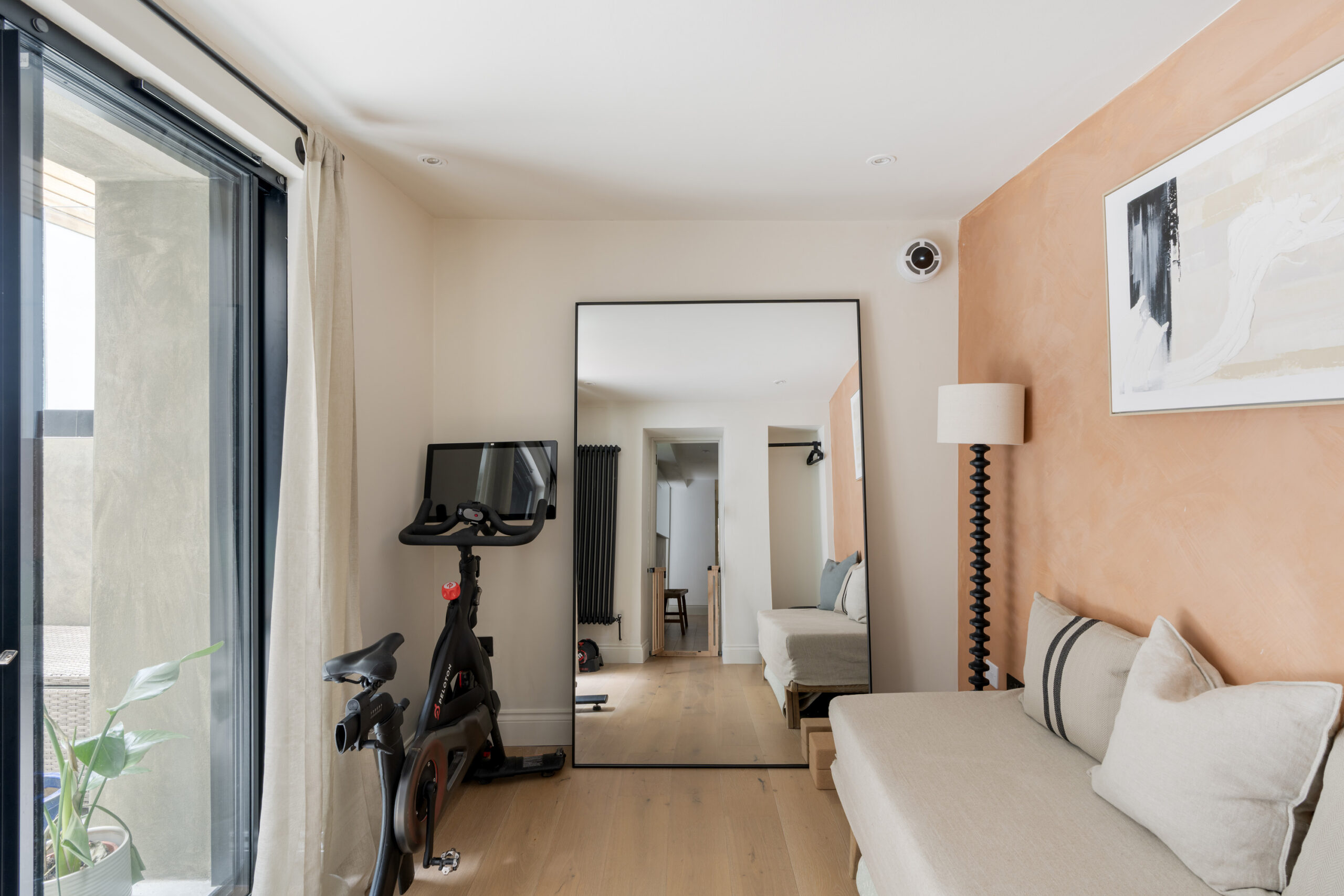 Notting-Hill-Apartment-For-Rent-St-Stephen’s-Gardens-33_Lo