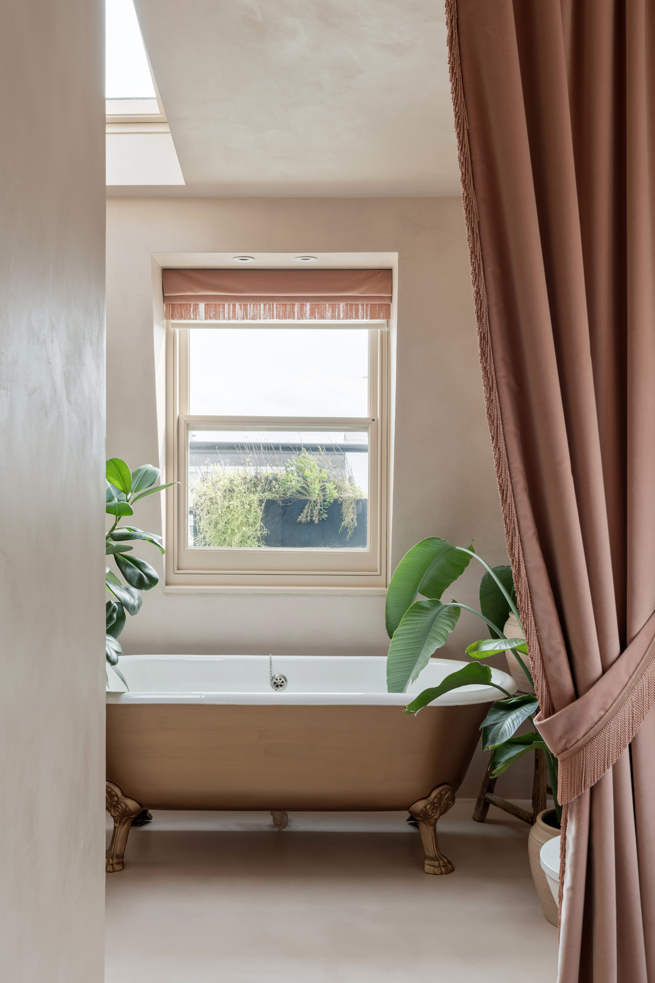 Notting-Hill-Apartment-For-Rent-Westbourne-Gardens-27_Lo