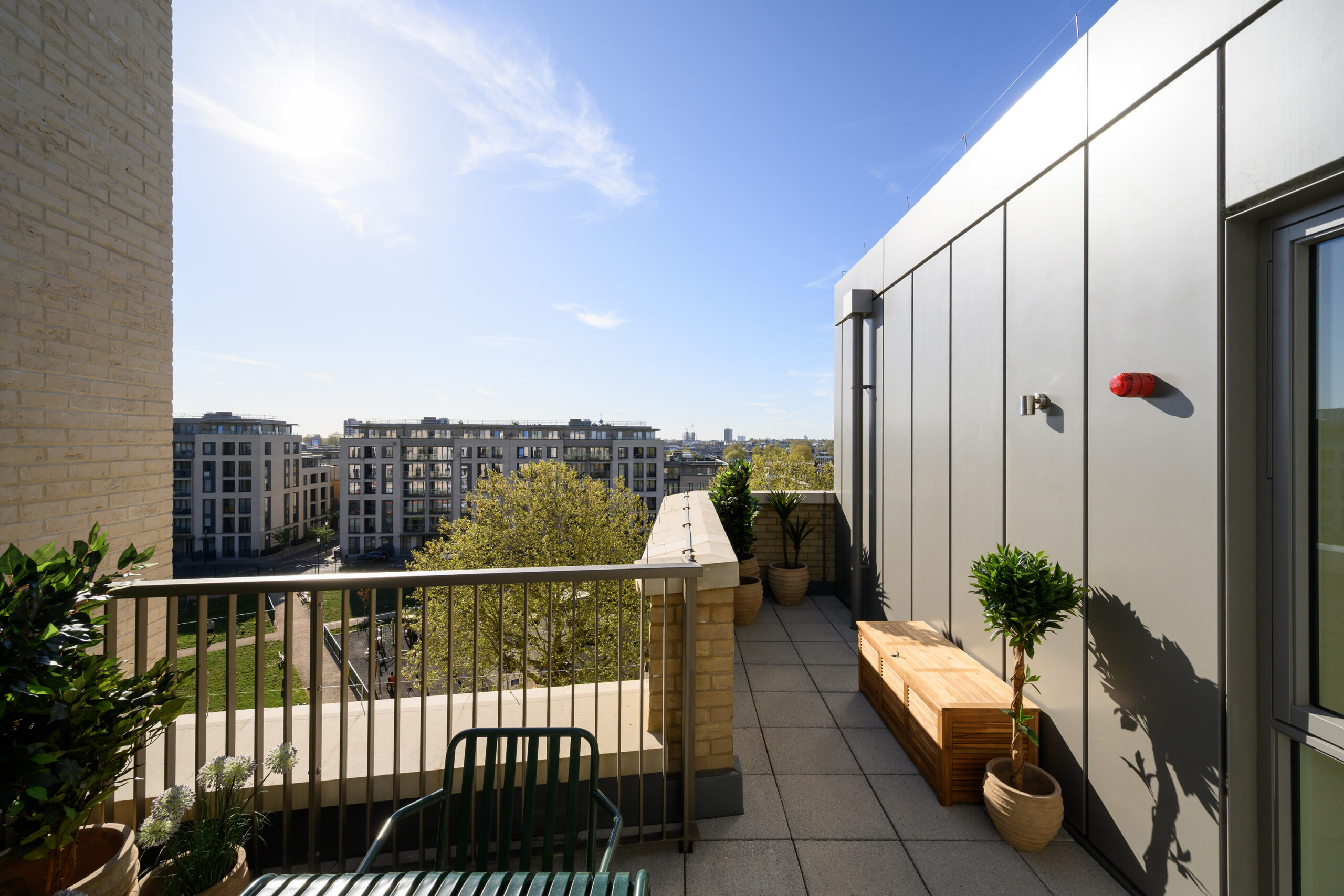 Notting-Hill-Apartment-For-Rent-Wheatstone-Gardens-1_Lo