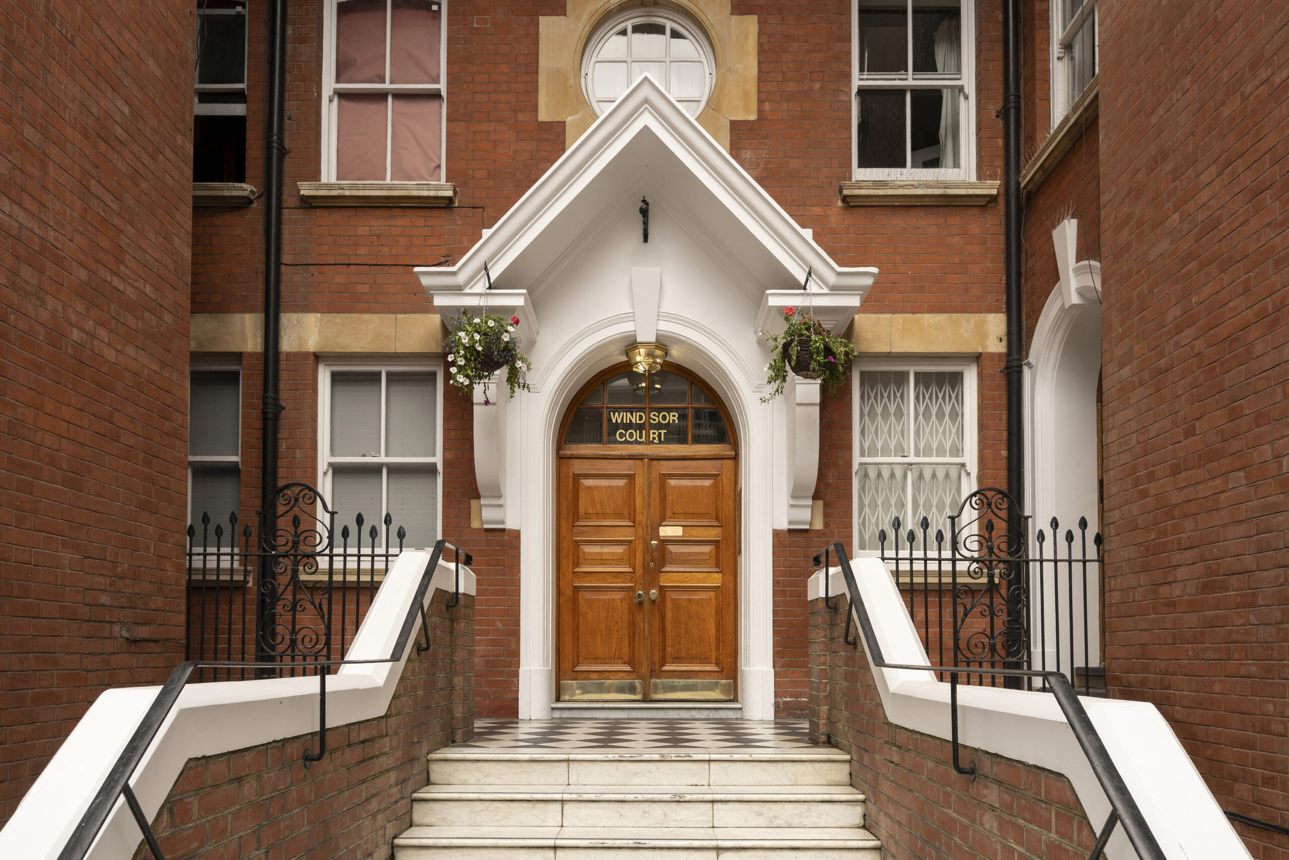 Notting-Hill-Apartment-For-Rent-Windsor-Court-31_Lo_Lo