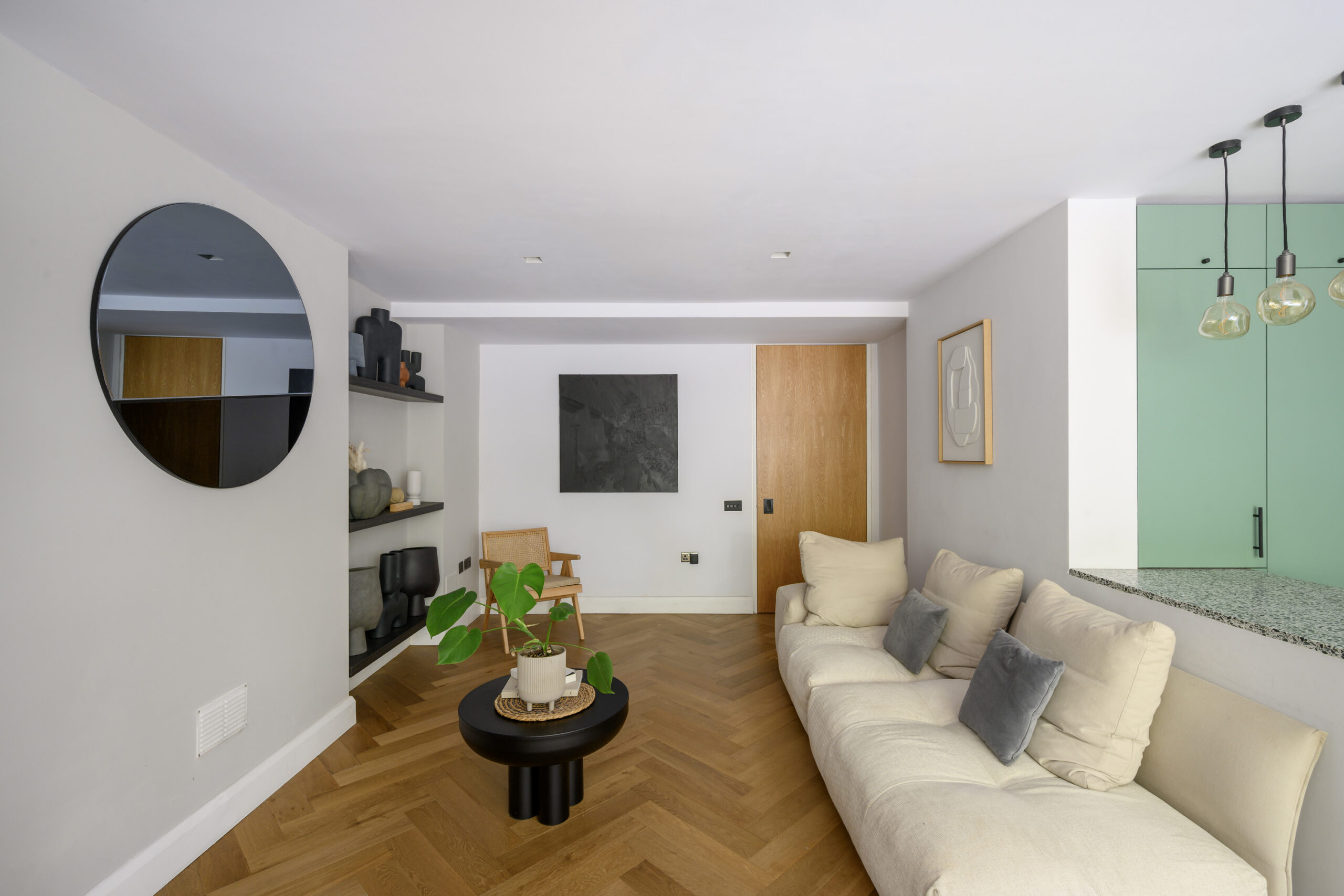 Notting-Hill-Apartment-For-Sale-Aldridge-Road-Villas-15_Lo