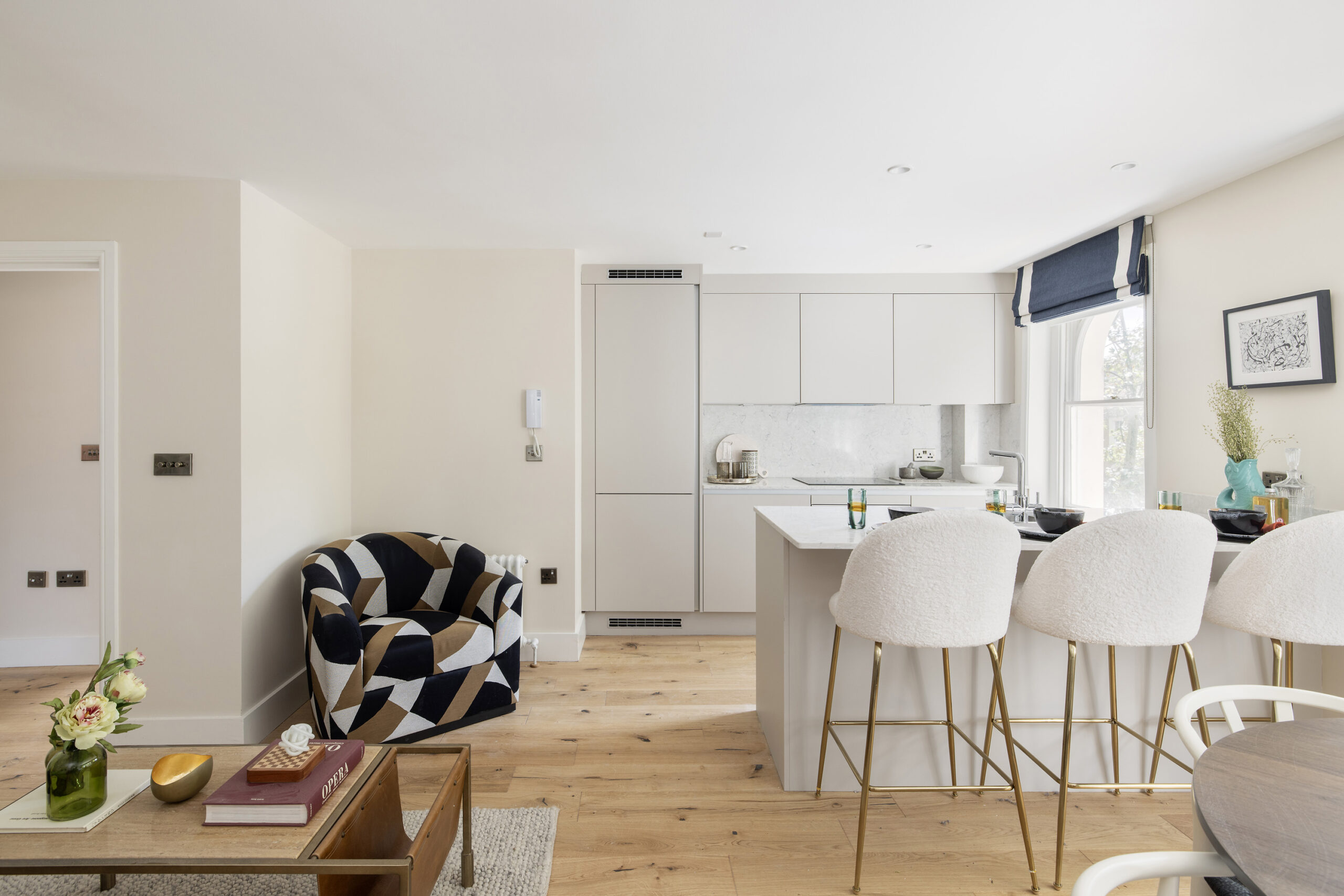 Notting-Hill-Apartment-For-Sale-Aldridge-Road-Villas-17_Lo