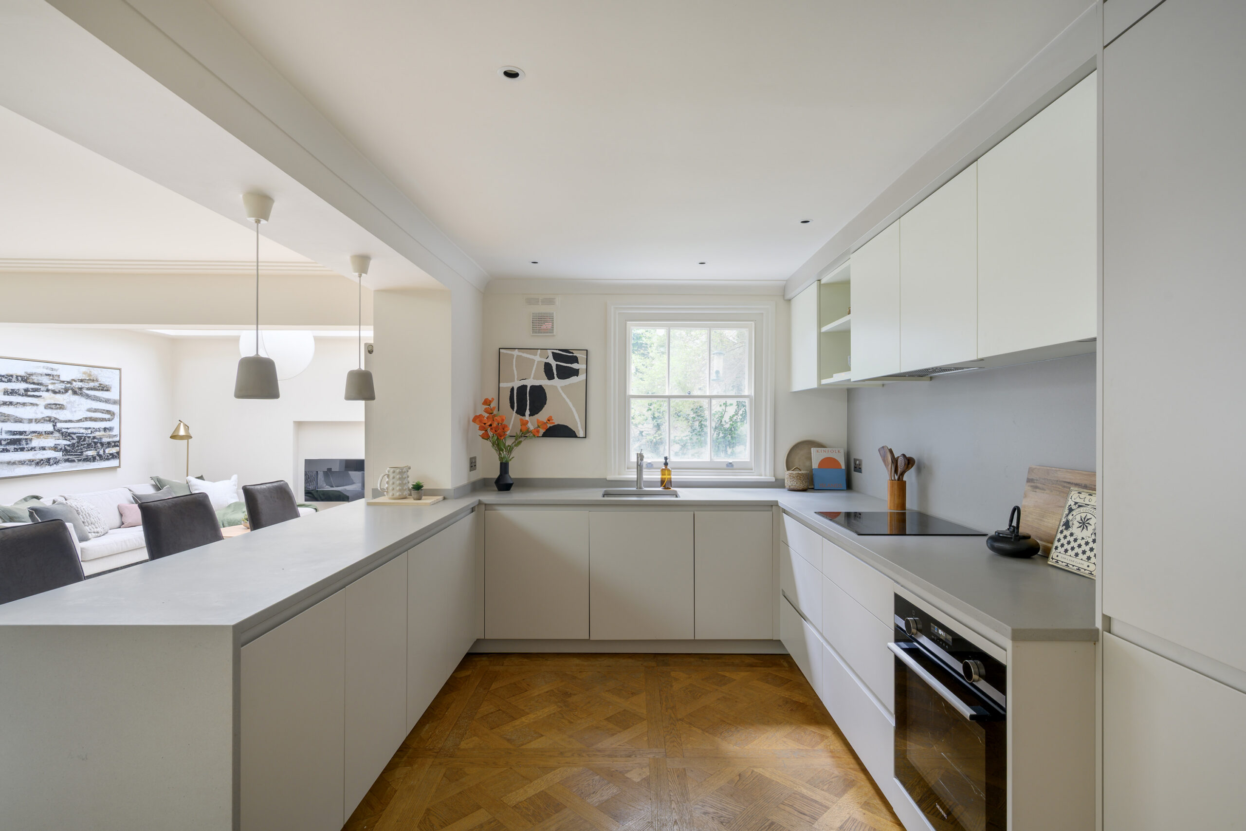 Notting-Hill-Apartment-For-Sale-Alexander-Street-1_Lo