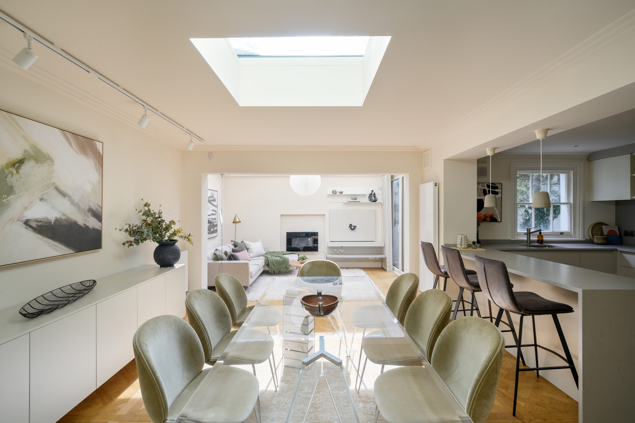 Notting-Hill-Apartment-For-Sale-Alexander-Street-3_Lo