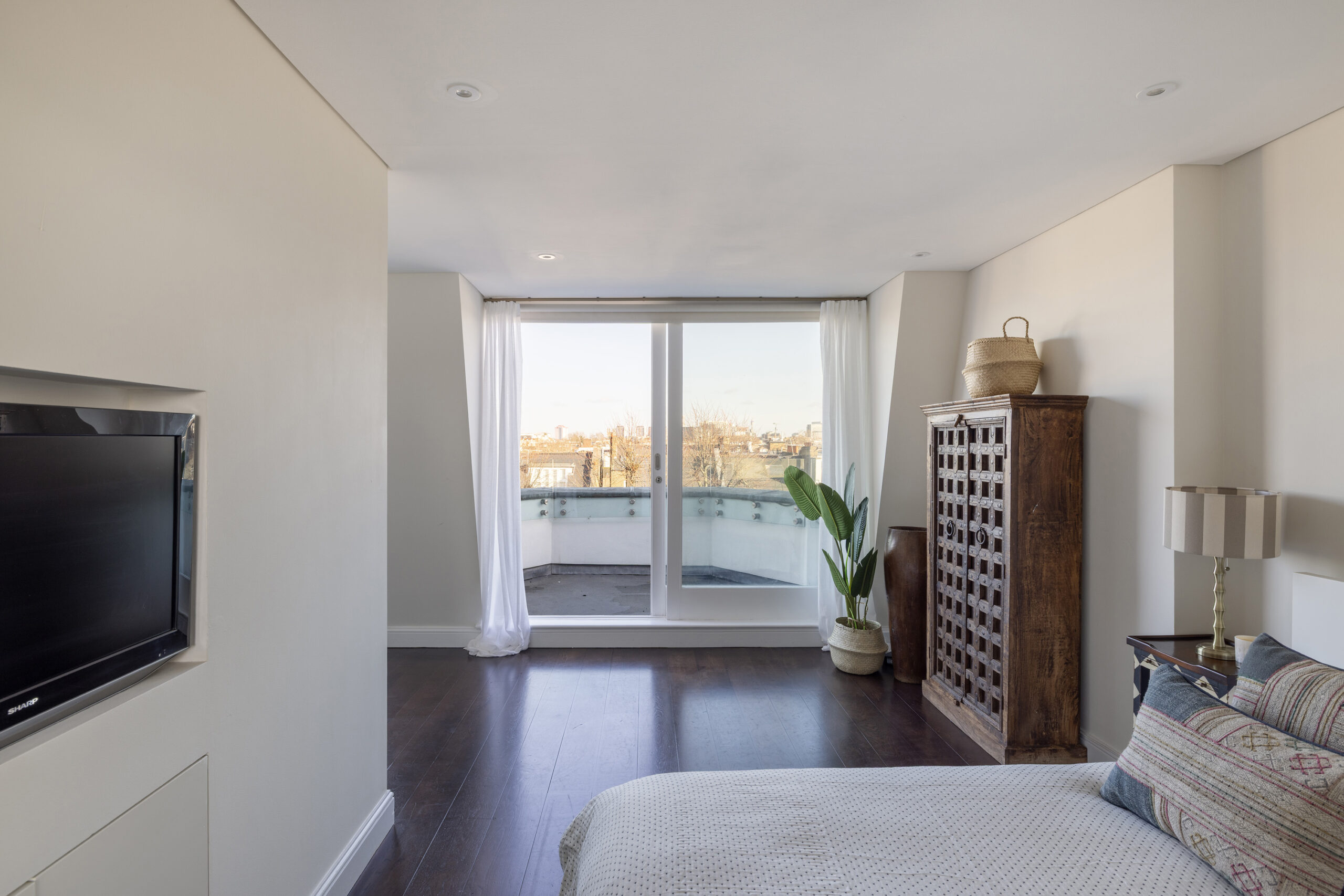 Notting-Hill-Apartment-For-Sale-Colville-Gardens-27_Lo