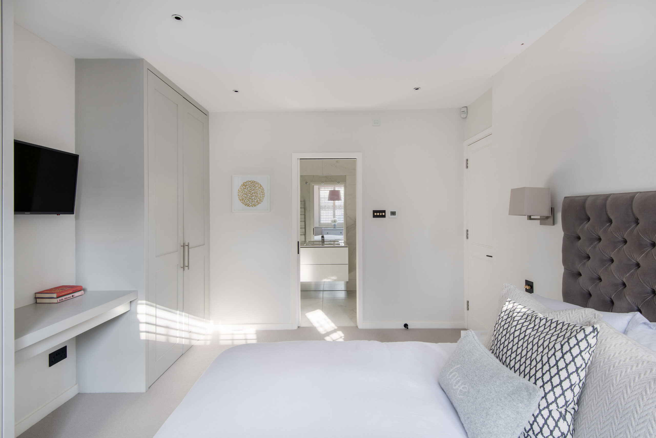 Notting-Hill-Apartment-For-Sale-Ladbroke-Grove-21_Lo
