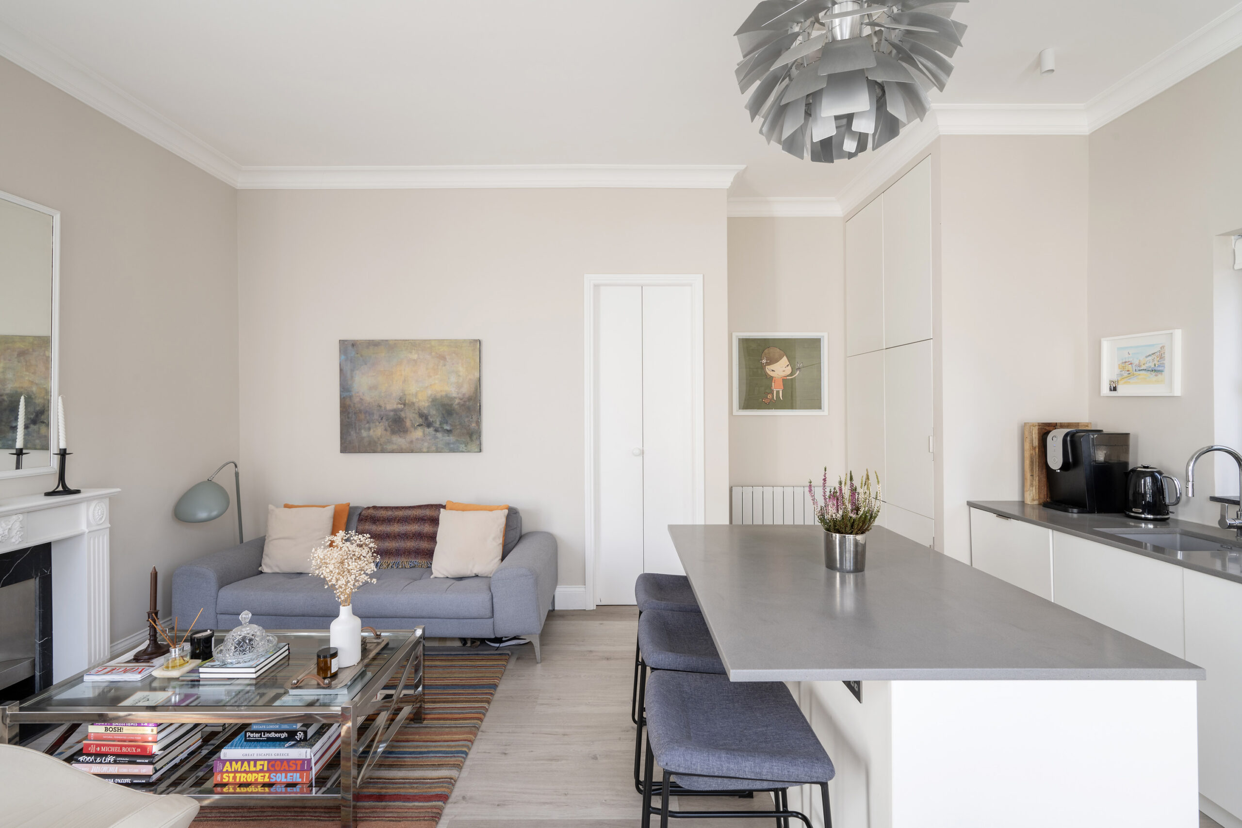 Notting-Hill-Apartment-For-Sale-Ladbroke-Grove-2_Lo