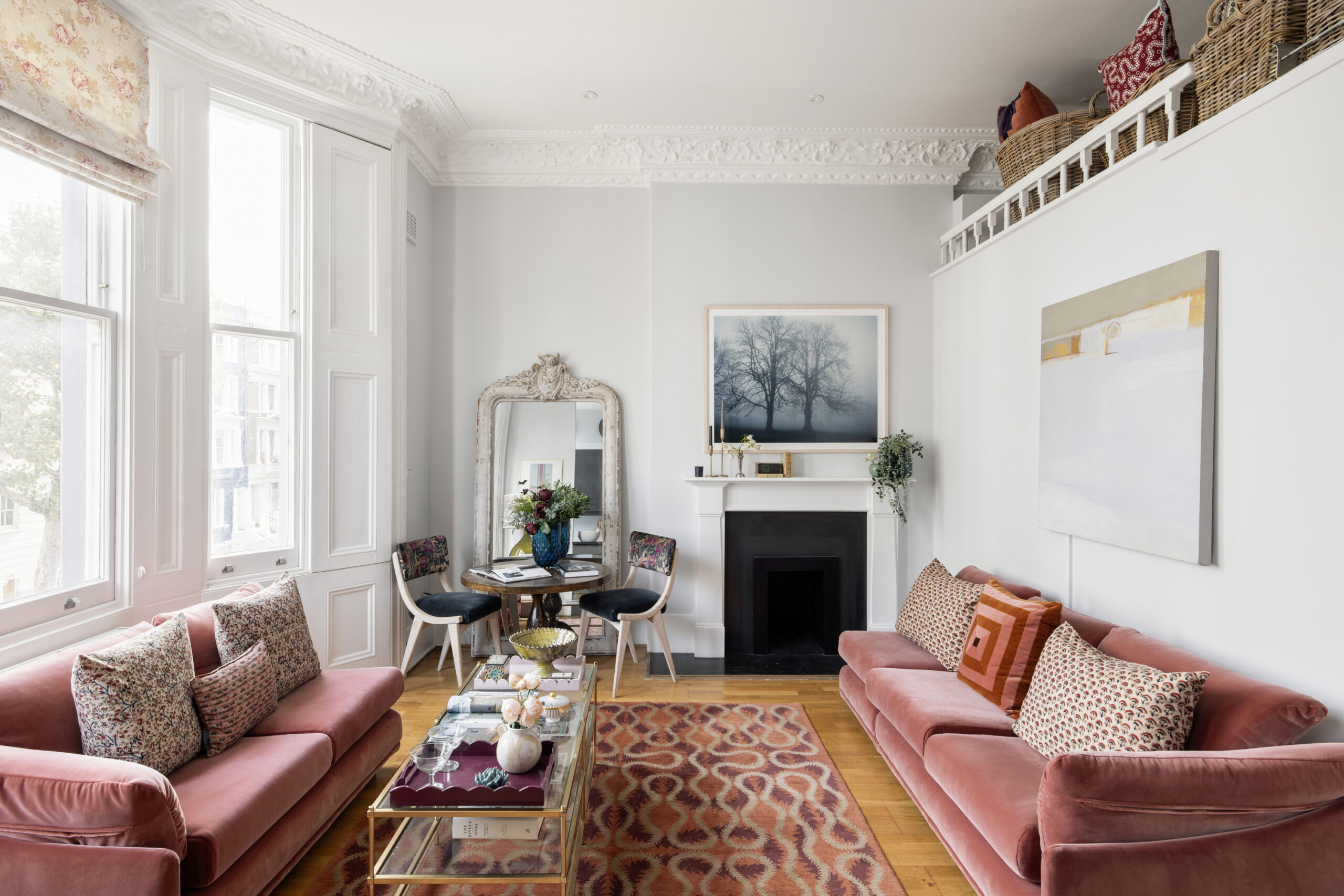Luxurious elegant interior of an apartment for sale in Notting Hill