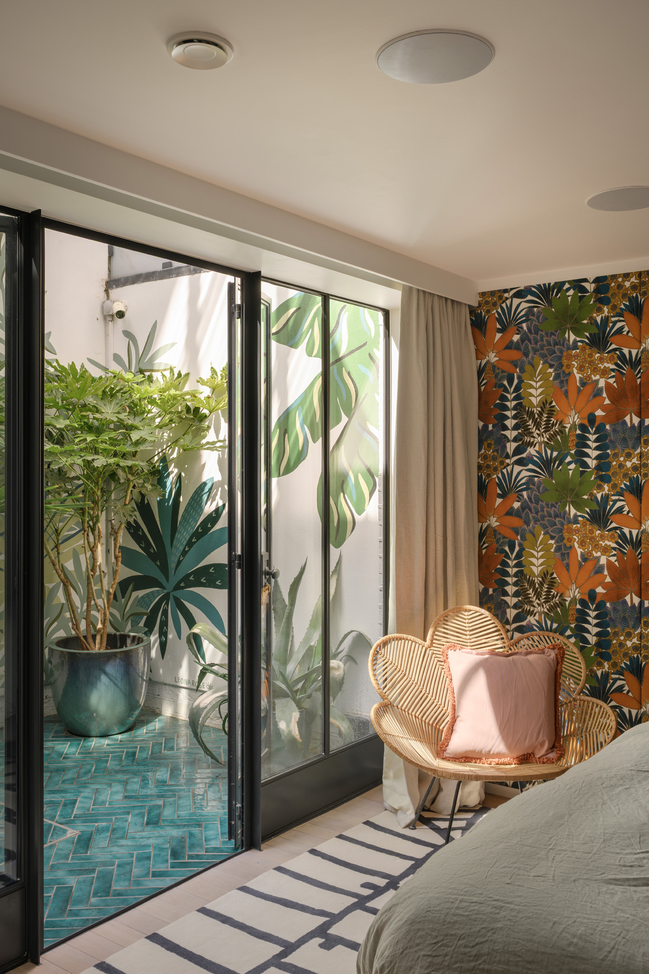 Notting-Hill-Apartment-For-Sale-Ledbury-Road-Shoot-2-11_Lo