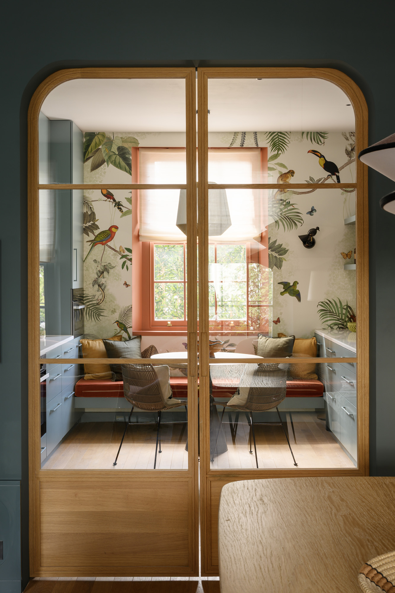 Notting-Hill-Apartment-For-Sale-Ledbury-Road-Shoot-2-24_Lo