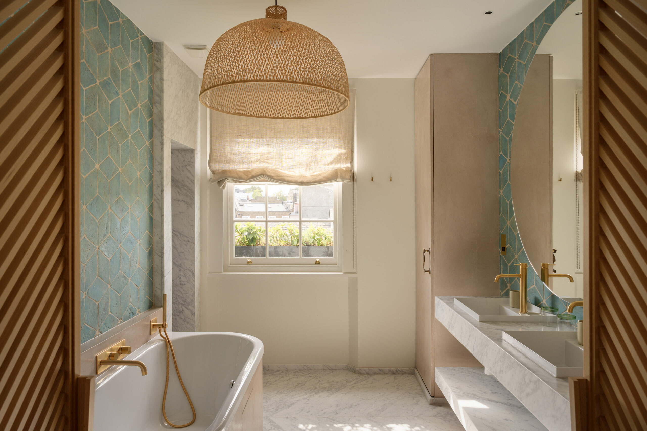 Notting-Hill-Apartment-For-Sale-Ledbury-Road-Shoot-2-55_Lo
