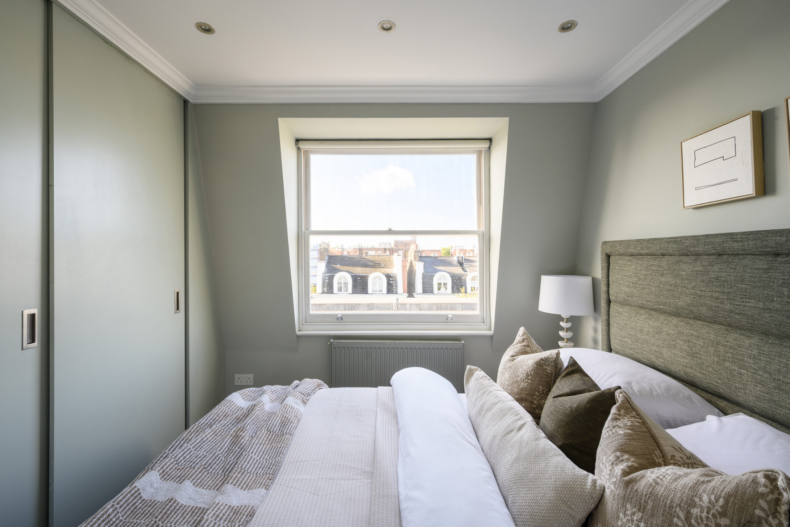 Notting-Hill-Apartment-For-Sale-Pembridge-Crescent-12_Lo