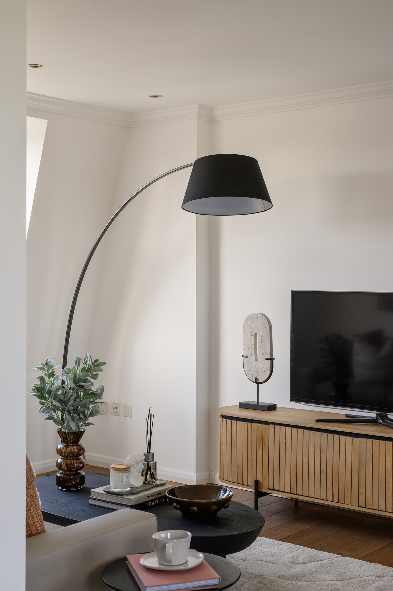 Notting-Hill-Apartment-For-Sale-Pembridge-Crescent-18_Lo
