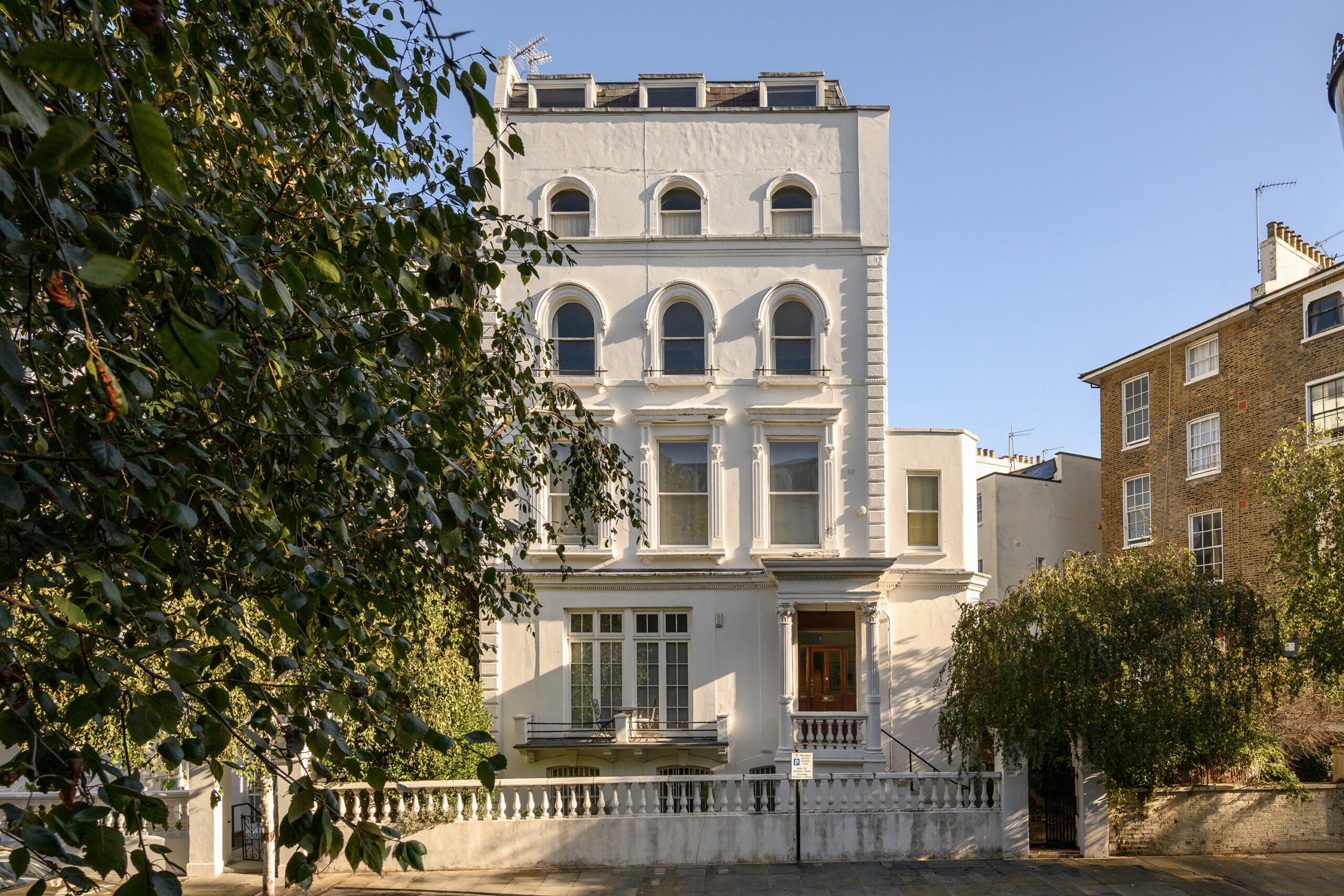 Notting-Hill-Apartment-For-Sale-Pembridge-Crescent-21_Lo