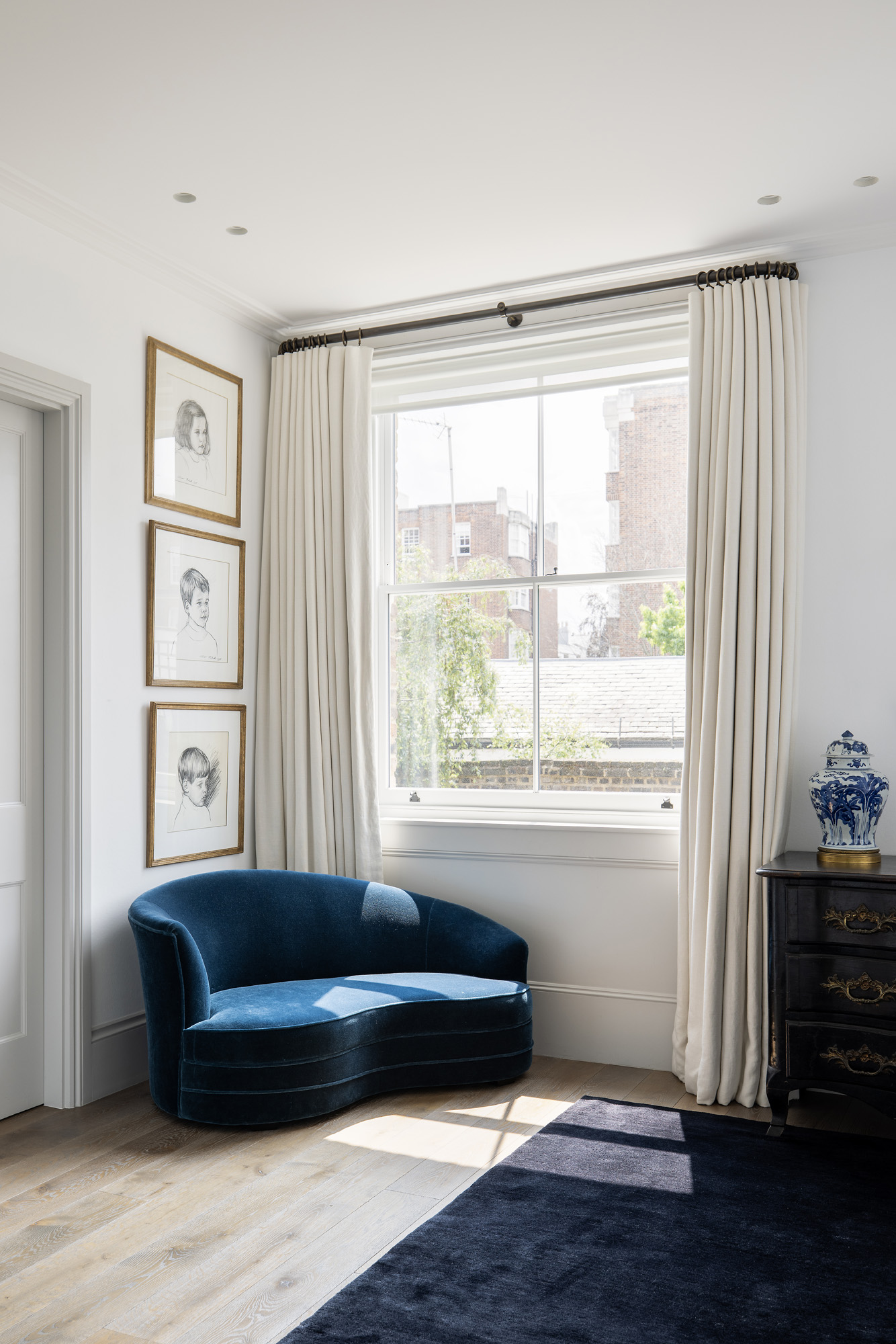 Notting-Hill-Apartment-For-Sale-Pembridge-Crescent-22_Lo