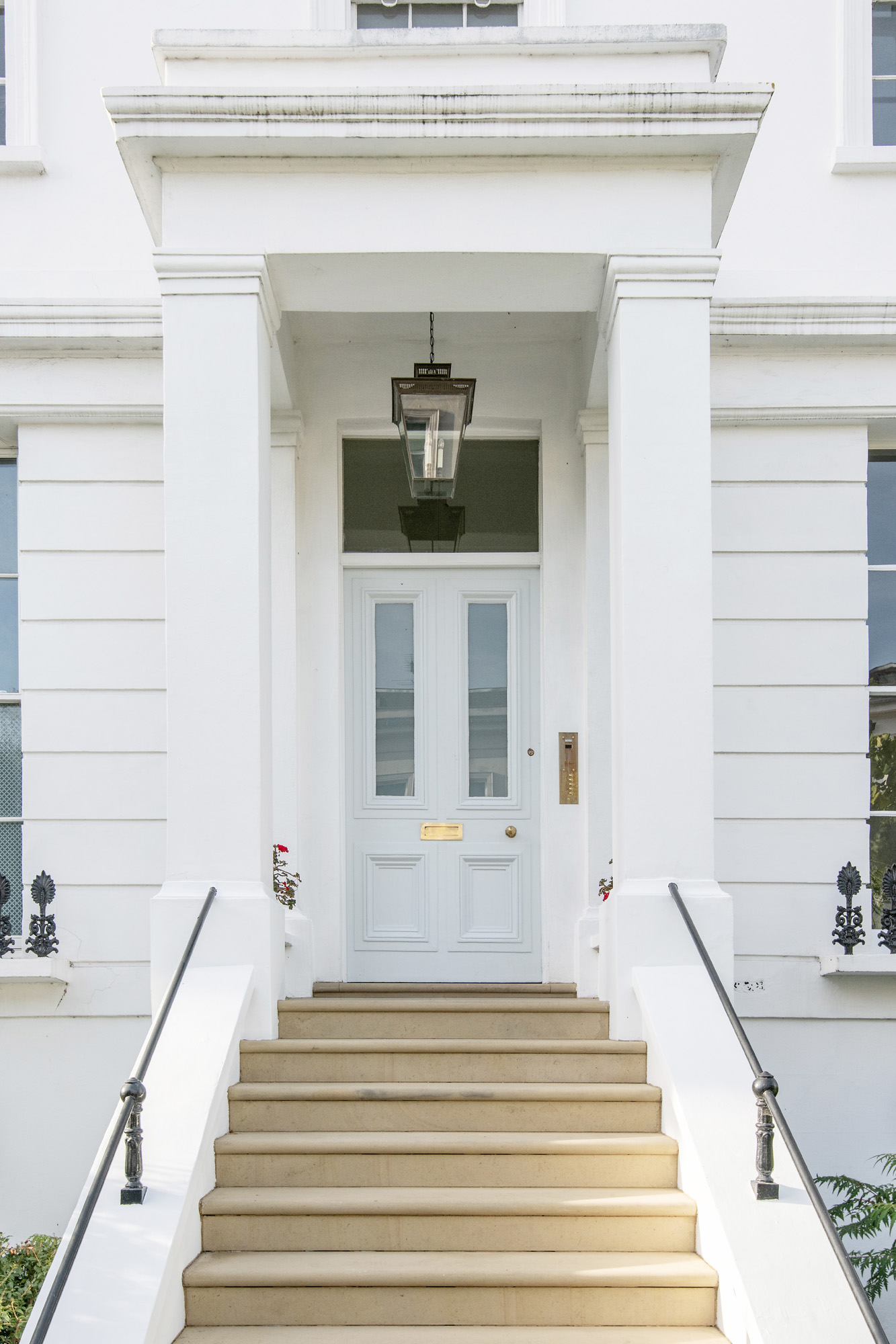 Notting-Hill-Apartment-For-Sale-Pembridge-Crescent-3_Lo
