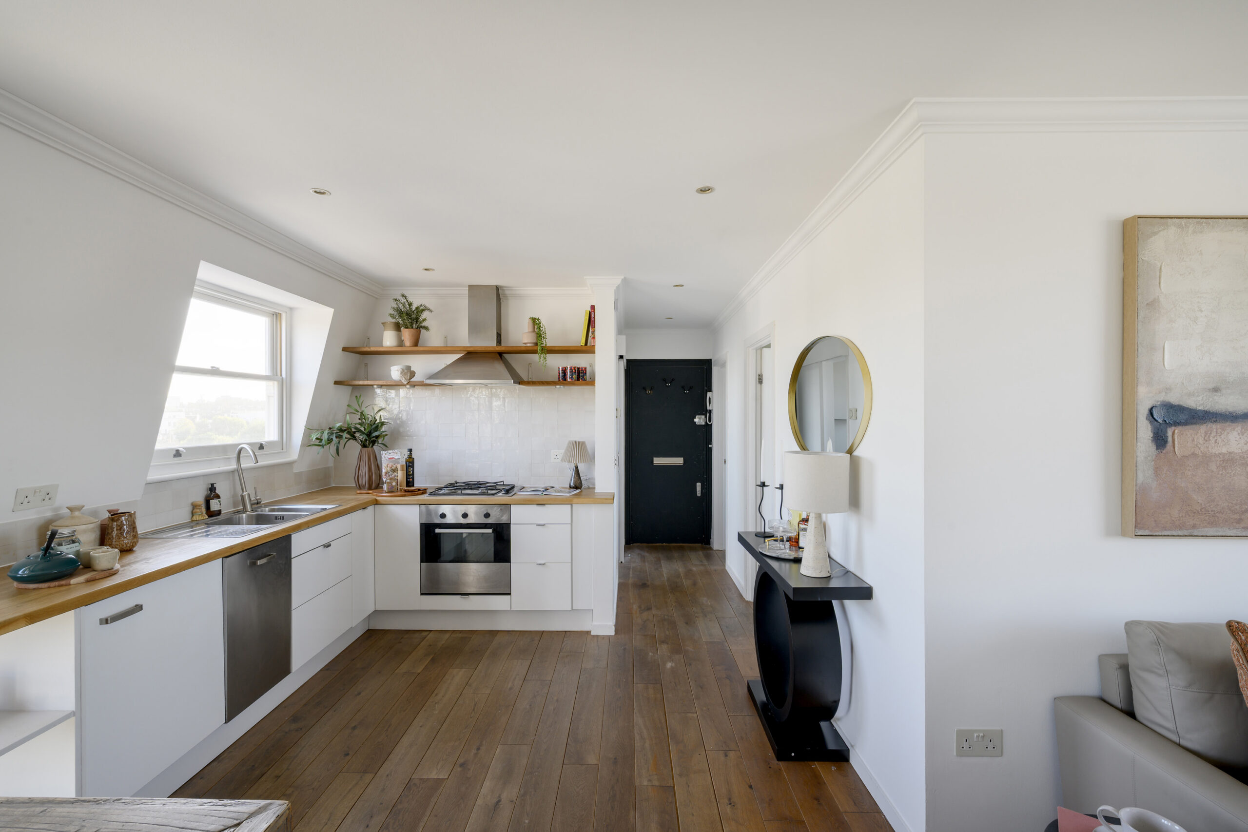Notting-Hill-Apartment-For-Sale-Pembridge-Crescent-5_Lo