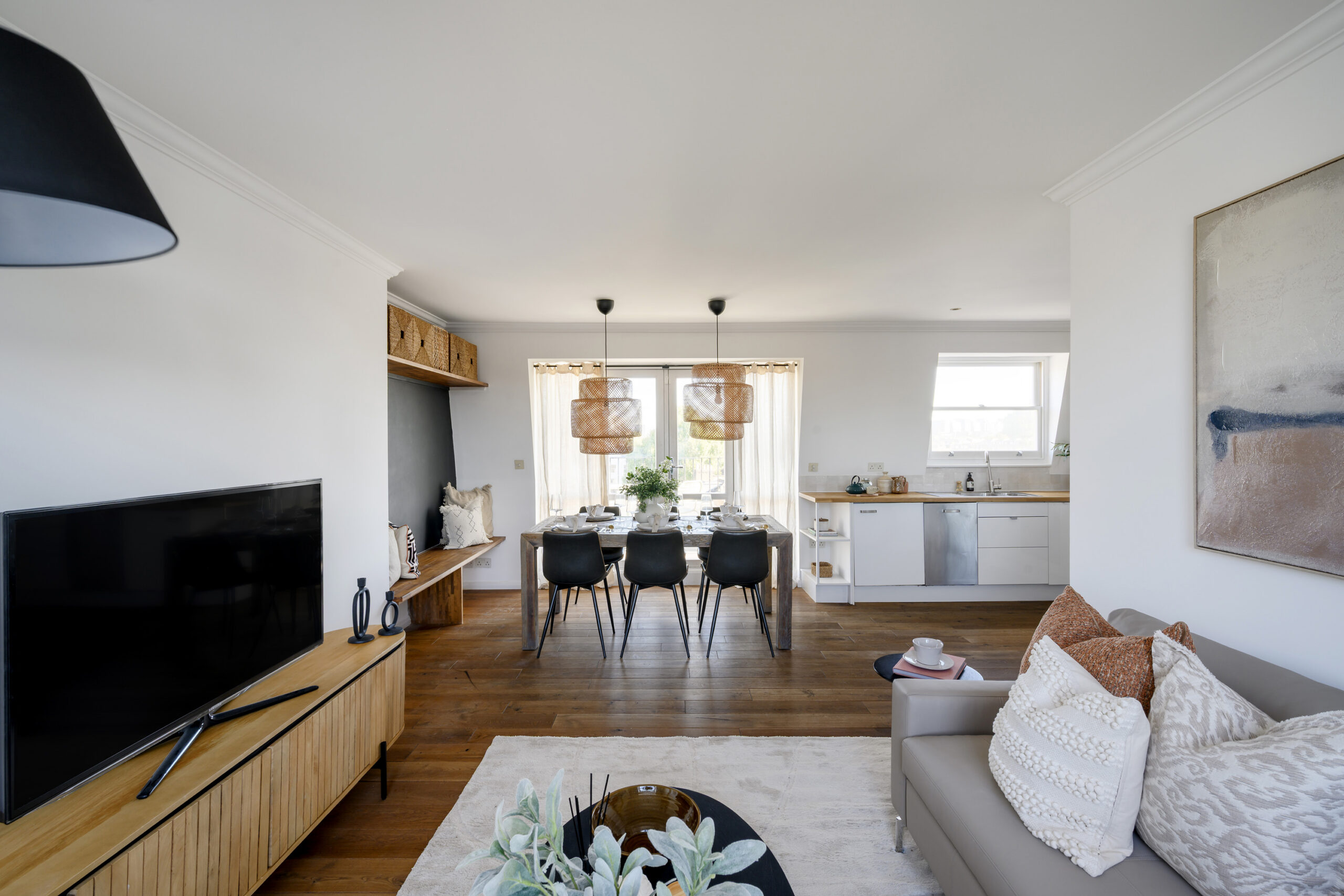 Notting-Hill-Apartment-For-Sale-Pembridge-Crescent-8_Lo