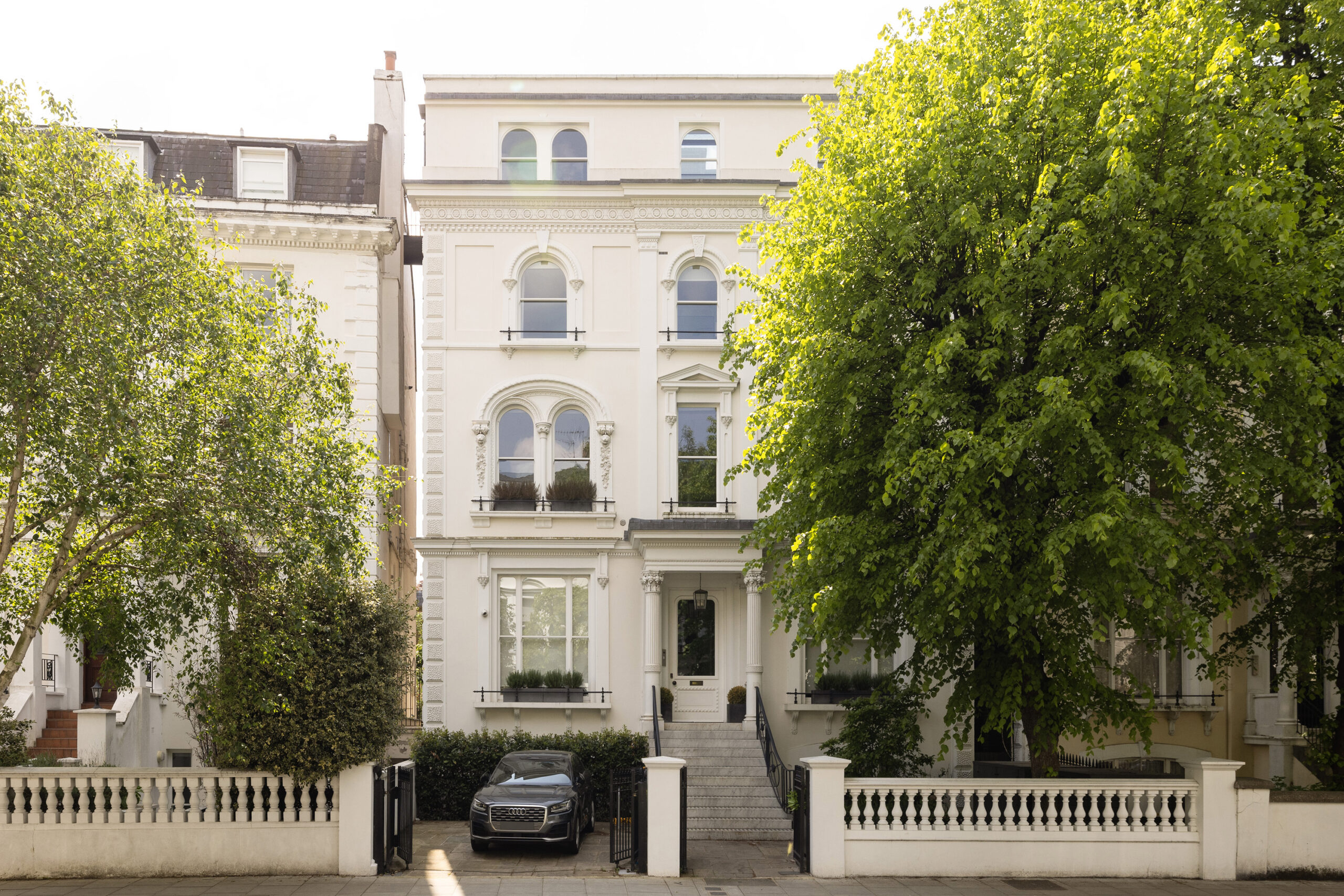 Notting-Hill-Apartment-For-Sale-Pembridge-Crescent-External-4_Lo