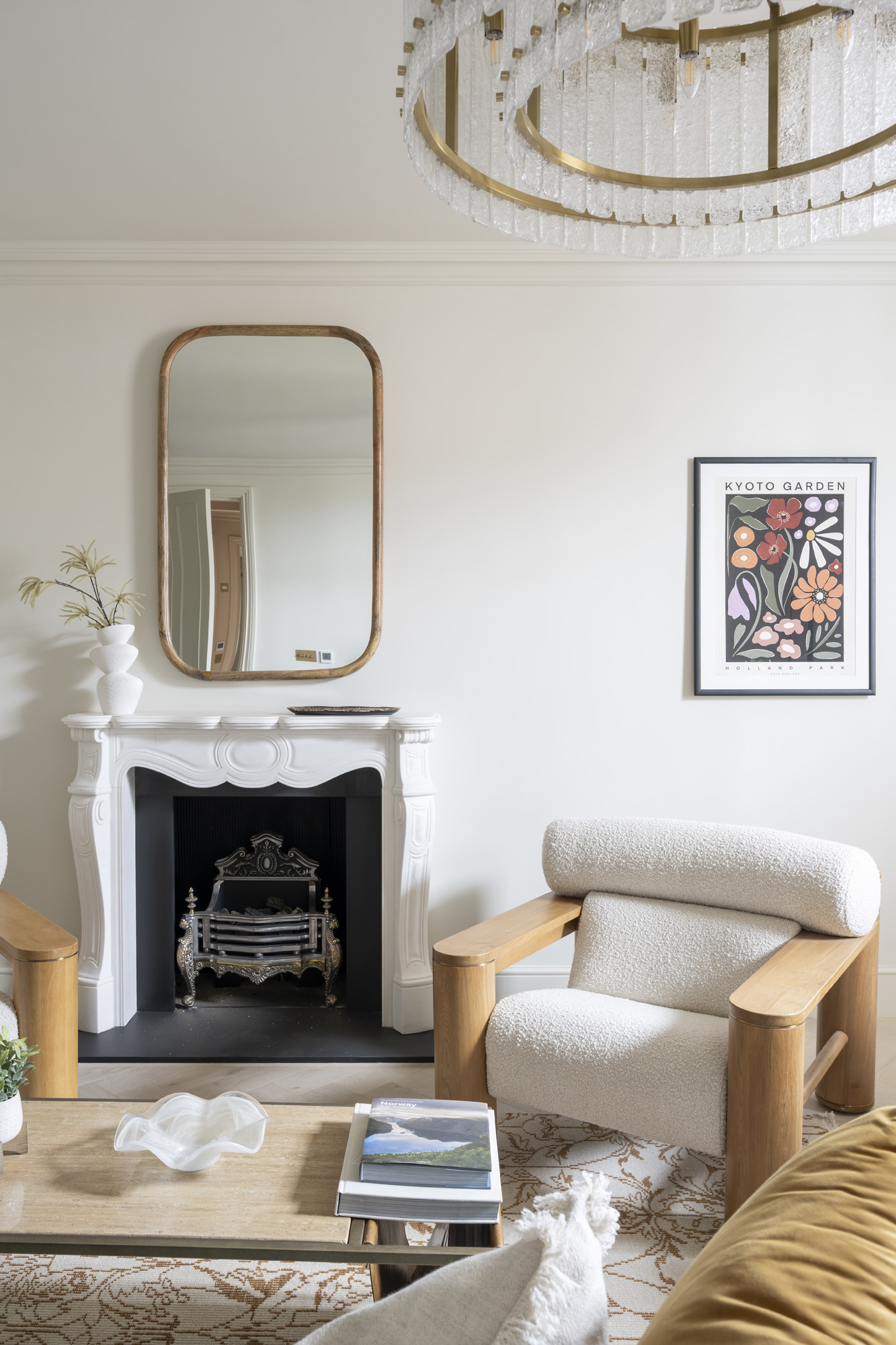 Notting-Hill-Apartment-For-Sale-Pembridge-Gardens (1)