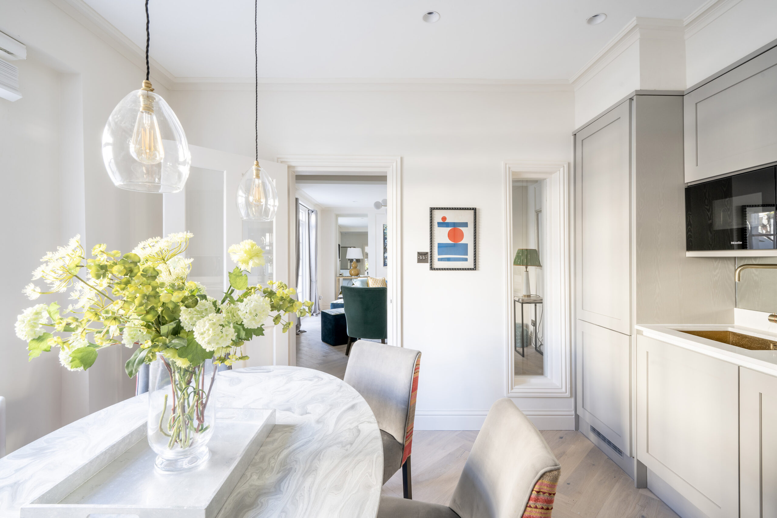 Notting-Hill-Apartment-For-Sale-Pembridge-Villas-10_Lo