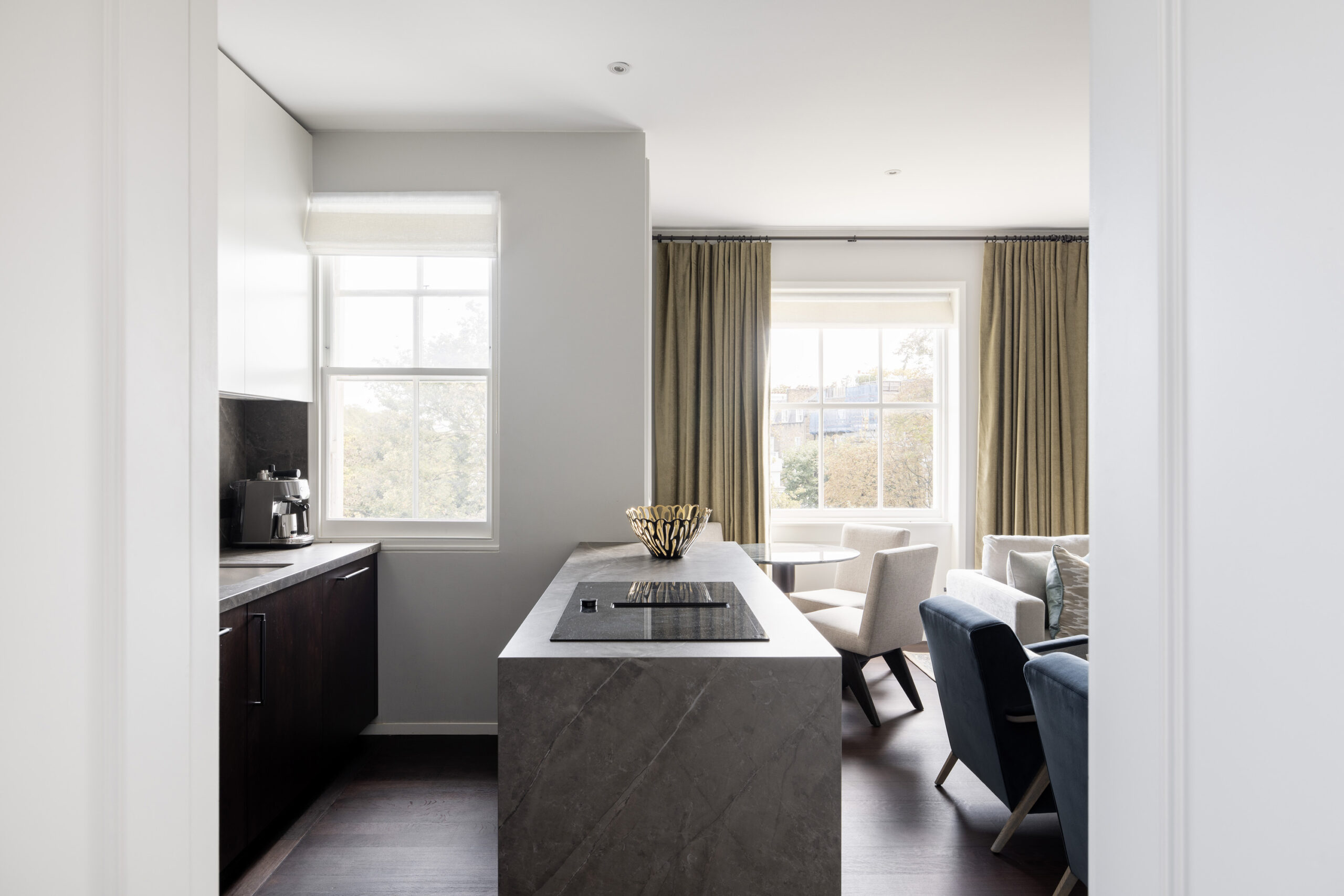 Notting-Hill-Apartment-For-Sale-Pembridge-Villas-13_Lo