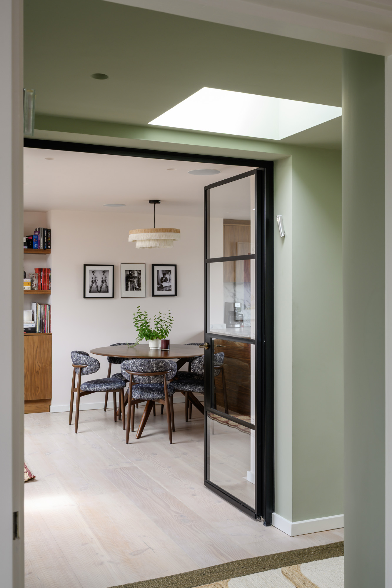 Notting-Hill-Apartment-For-Sale-Pembridge-Villas-5_Lo