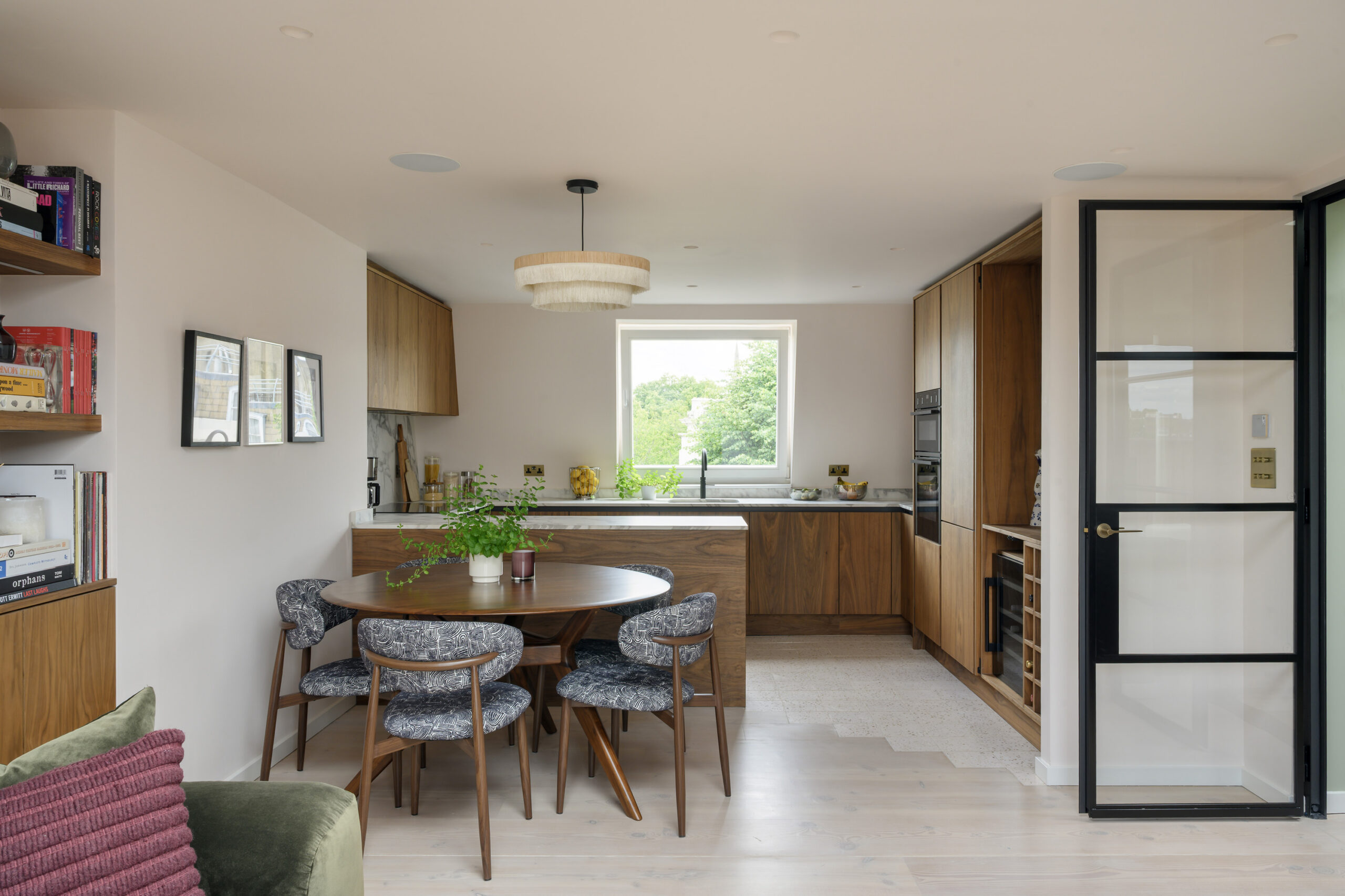 Notting-Hill-Apartment-For-Sale-Pembridge-Villas-9_Lo