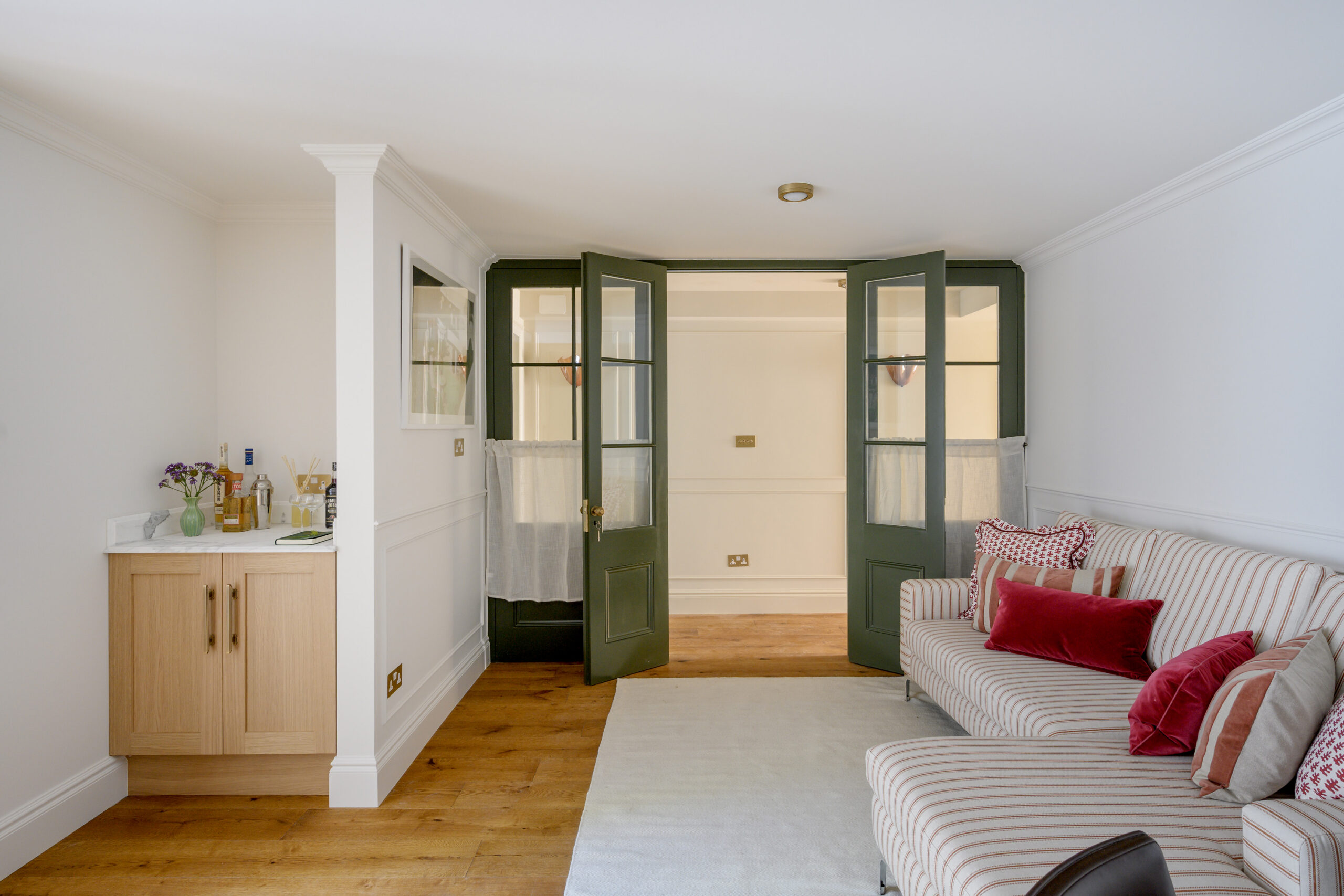 Notting-Hill-Apartment-For-Sale-Powis-Square-26_Lo