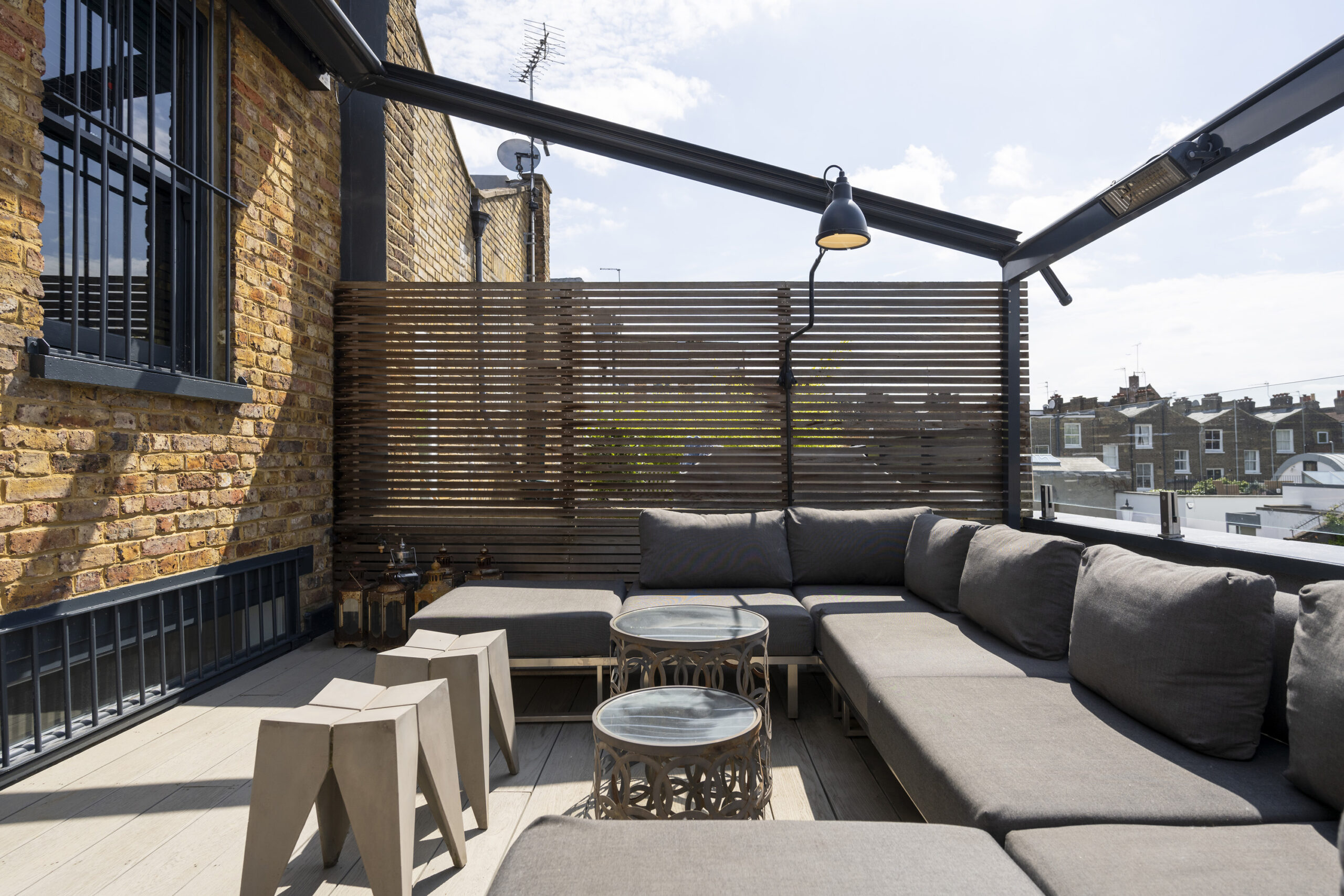 Spacious southwest-facing terrace of a luxury two-bedroom maisonette for sale in Notting Hill