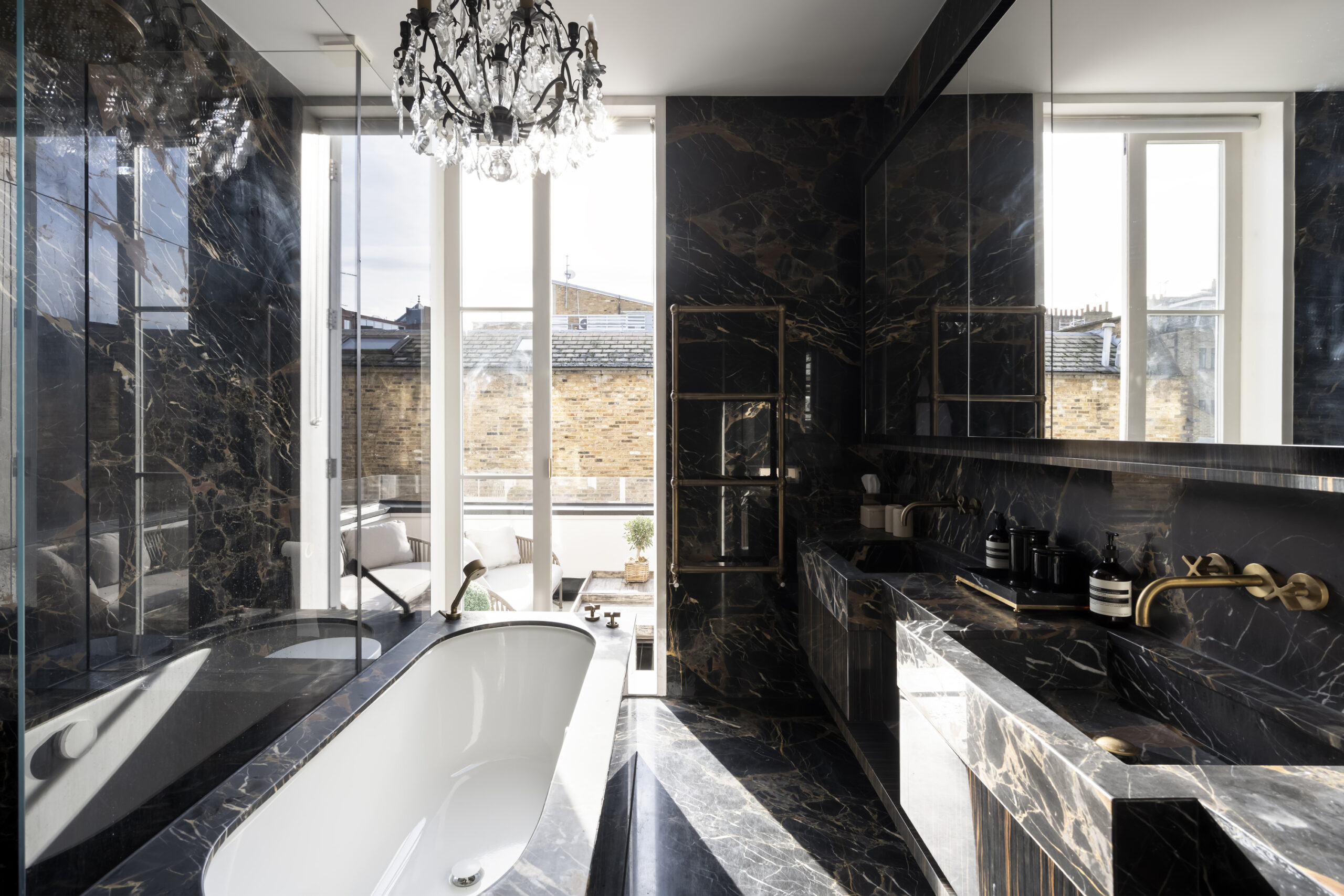 Notting-Hill-Home-To-Rent-Westbourne-Grove-24_Lo