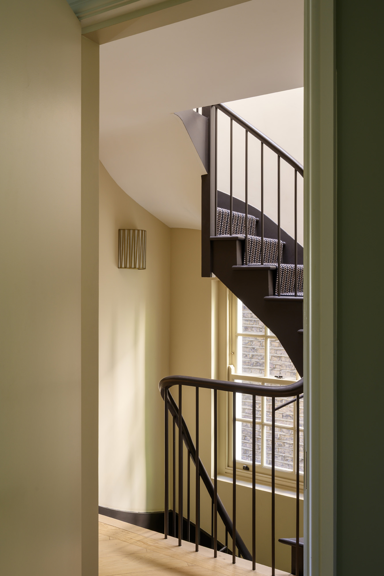 Notting-Hill-House-For-Rent-Holland-Park-Avenue-43_Lo