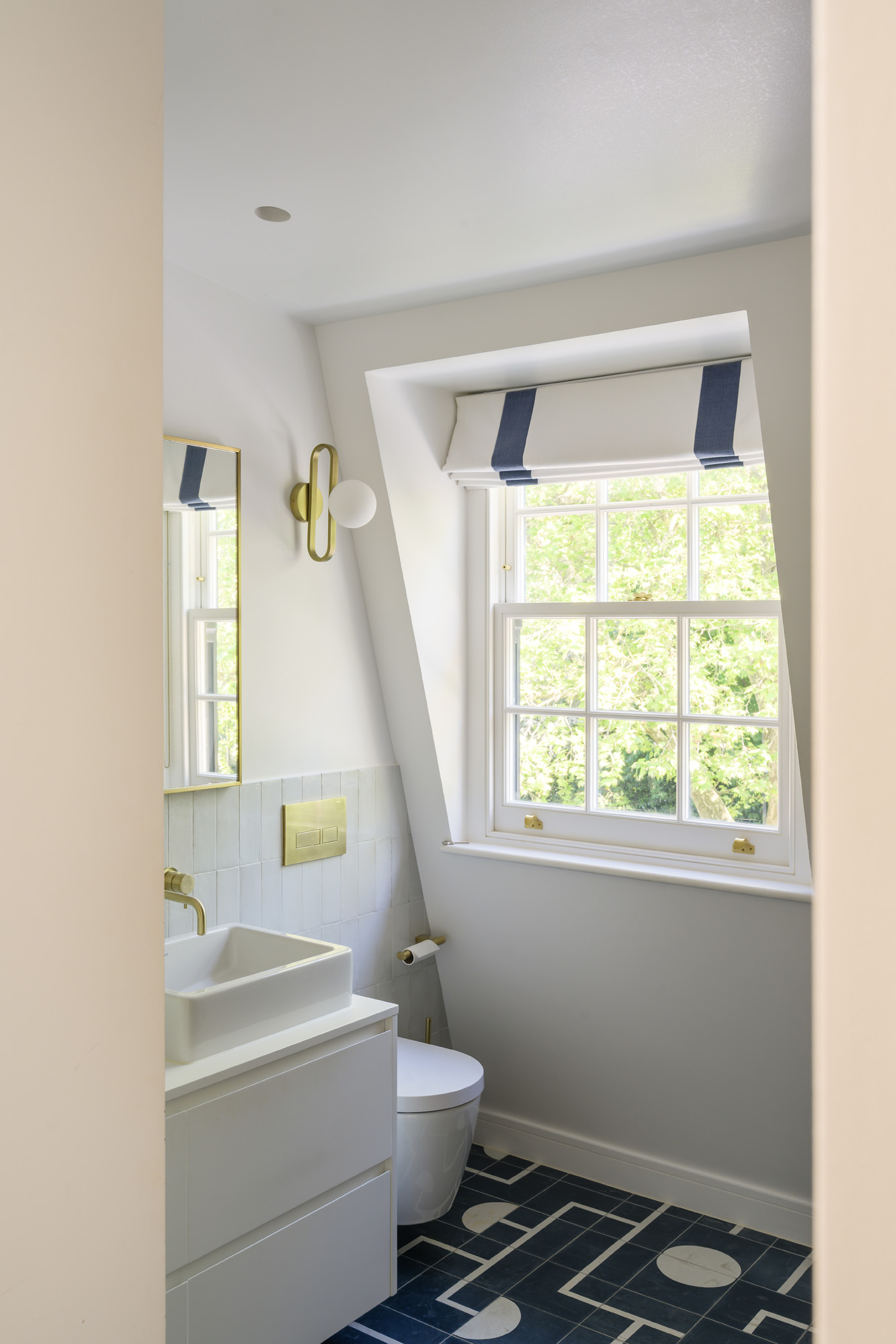 Notting-Hill-House-For-Rent-Holland-Park-Avenue-44_Lo