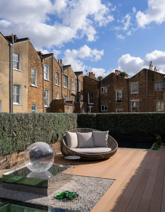 Notting-Hill-House-For-Rent-Powis-Mews