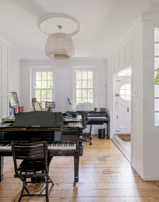 Notting-Hill-House-For-Rent-St-Petersburgh-Place-Reshoot-5_Lo