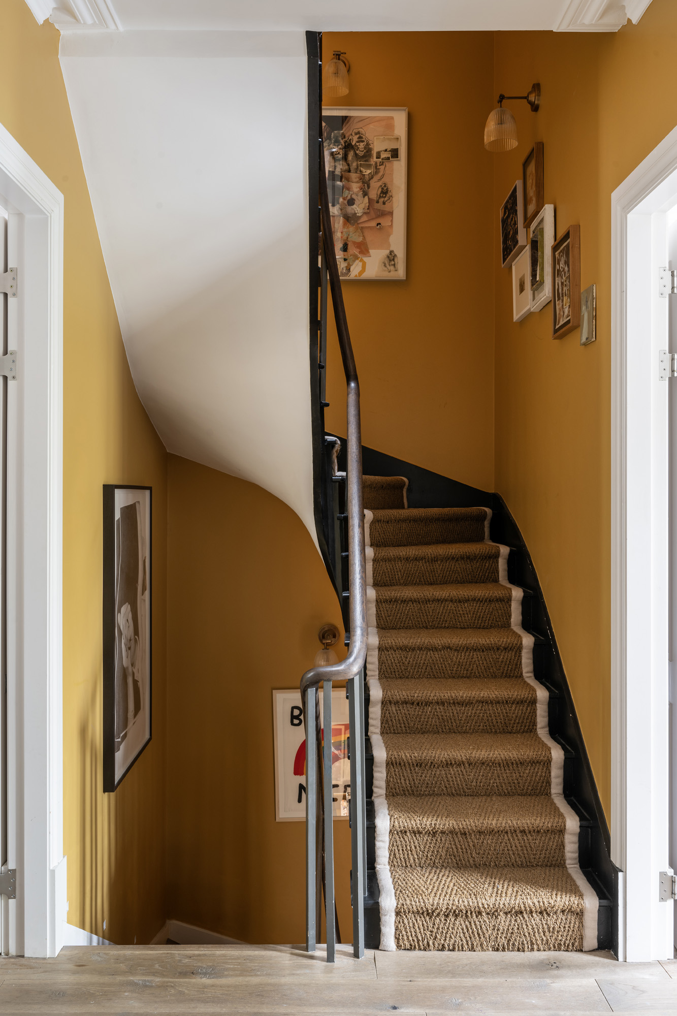 Notting-Hill-House-For-Sale-Aldridge-Road-Villas-1_Lo