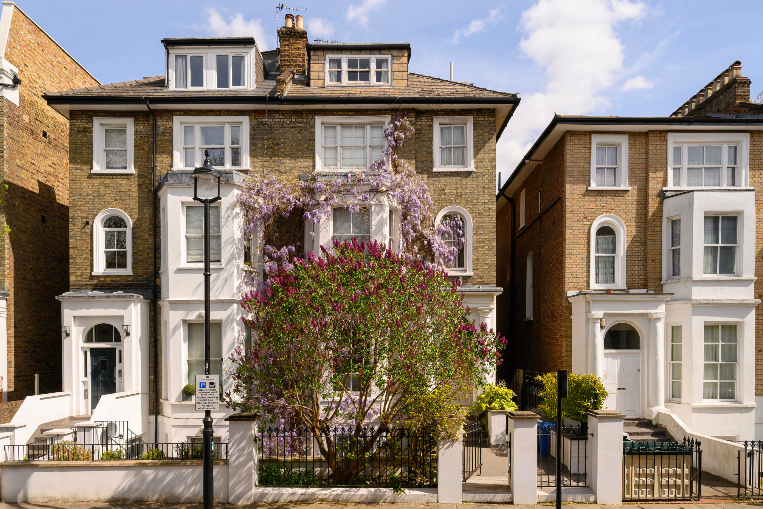 Notting-Hill-House-For-Sale-Aldridge-Road-Villas-2_Lo_