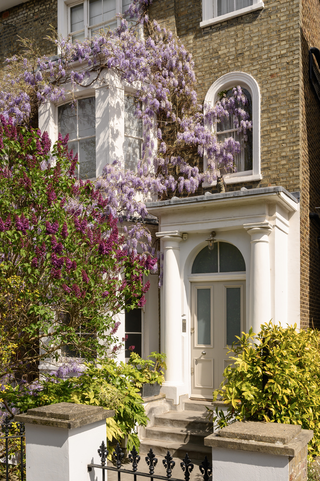 Notting-Hill-House-For-Sale-Aldridge-Road-Villas-3_Lo