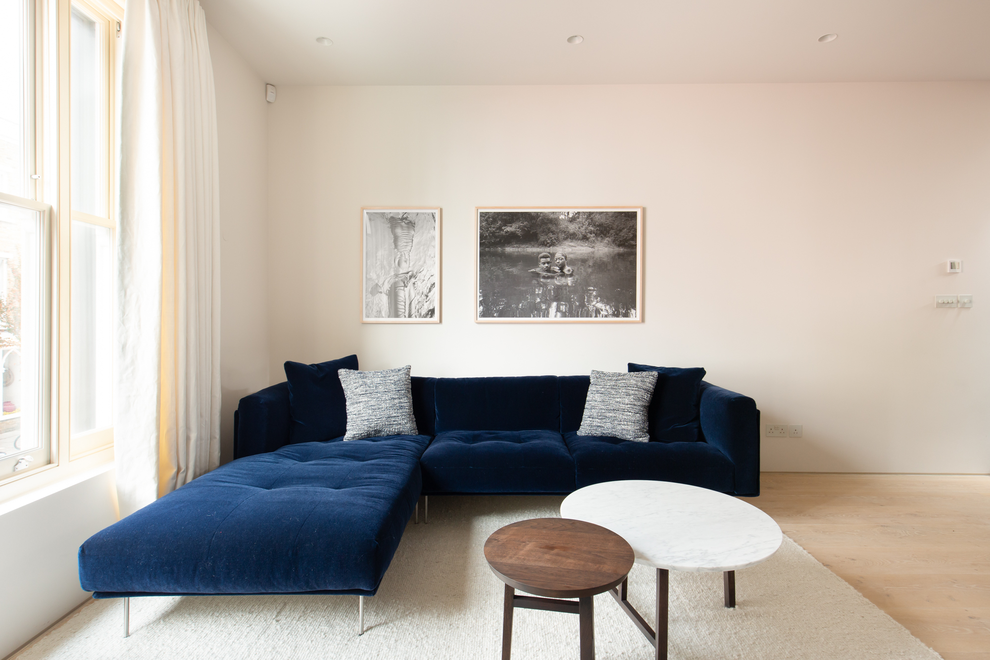 Bright luxury living room of a maisonette in Notting Hill
