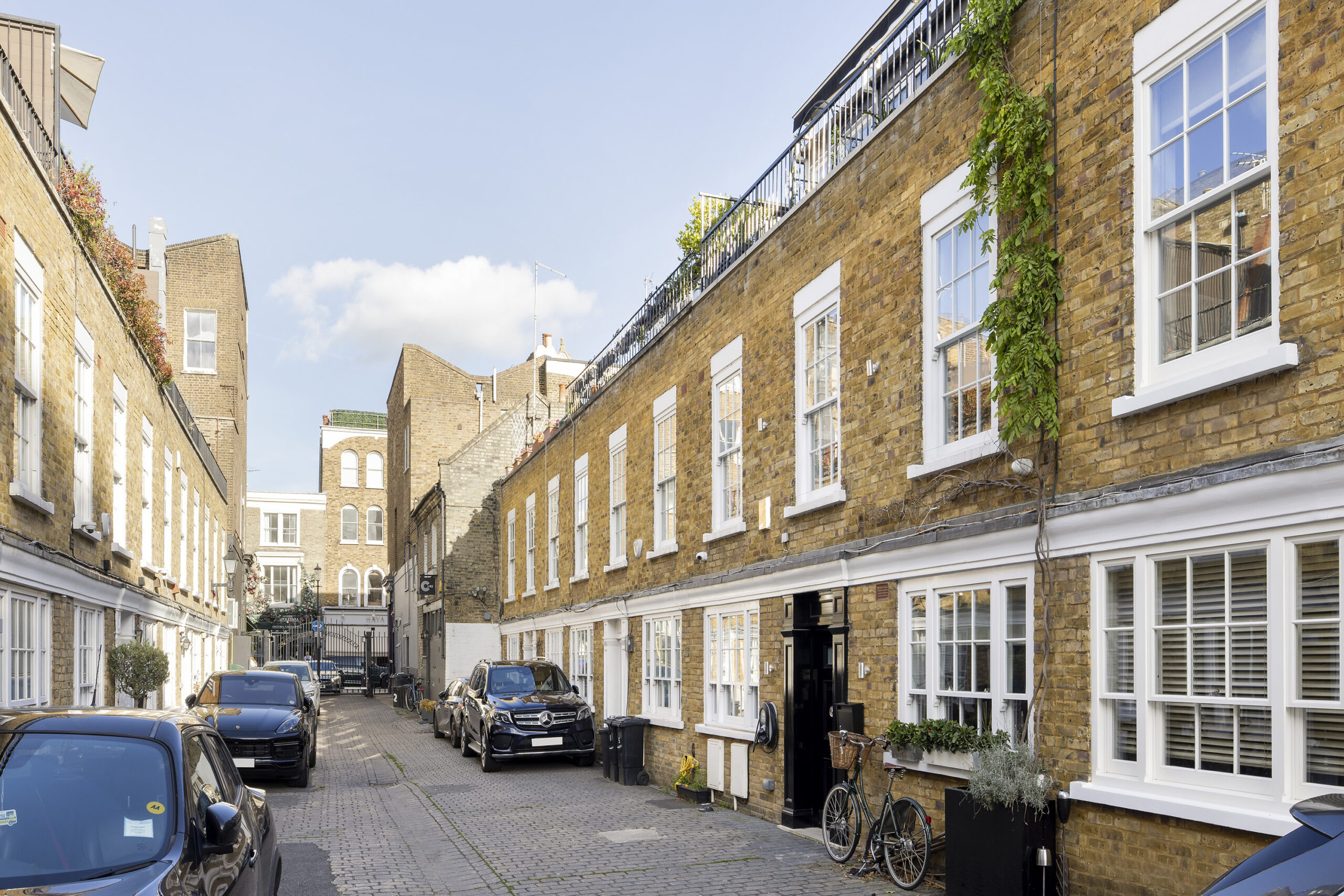 Notting-Hill-House-For-Sale-Kensington-Park-Mews (1)
