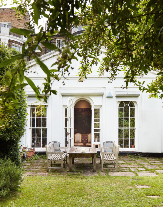 Spacious leafy garden of a grand townhouse for sale in Notting Hill