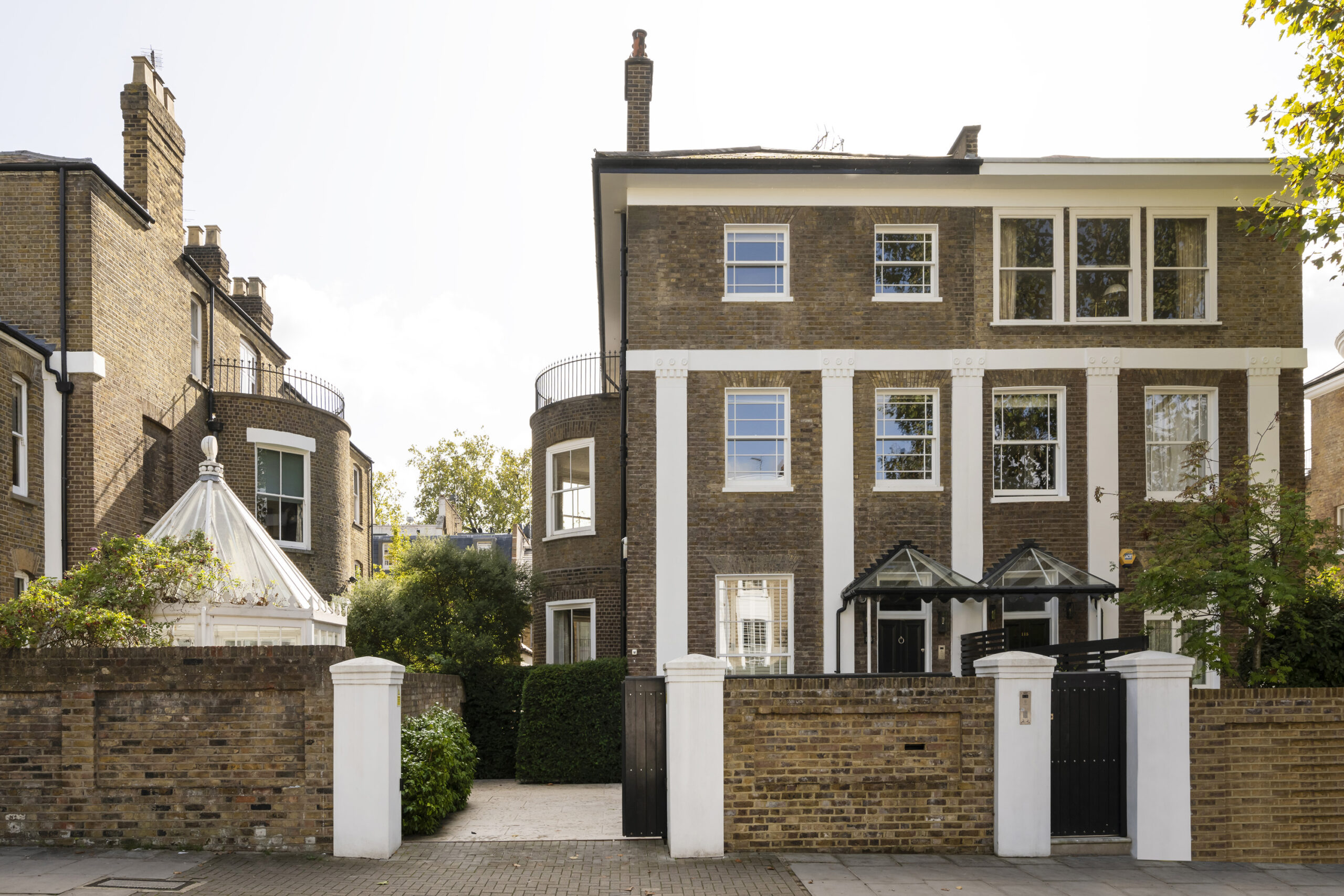 Traditional exterior of a Notting Hill house for sale