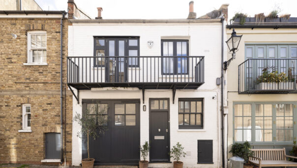 Notting-Hill-House-For-Sale-St-Lukes-Mews-34_Lo_