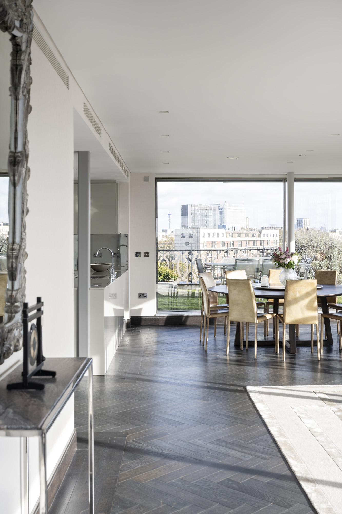 Notting-Hill-Penthouse-Apartment-For-Sale-Westbourne-Grove-21_Lo