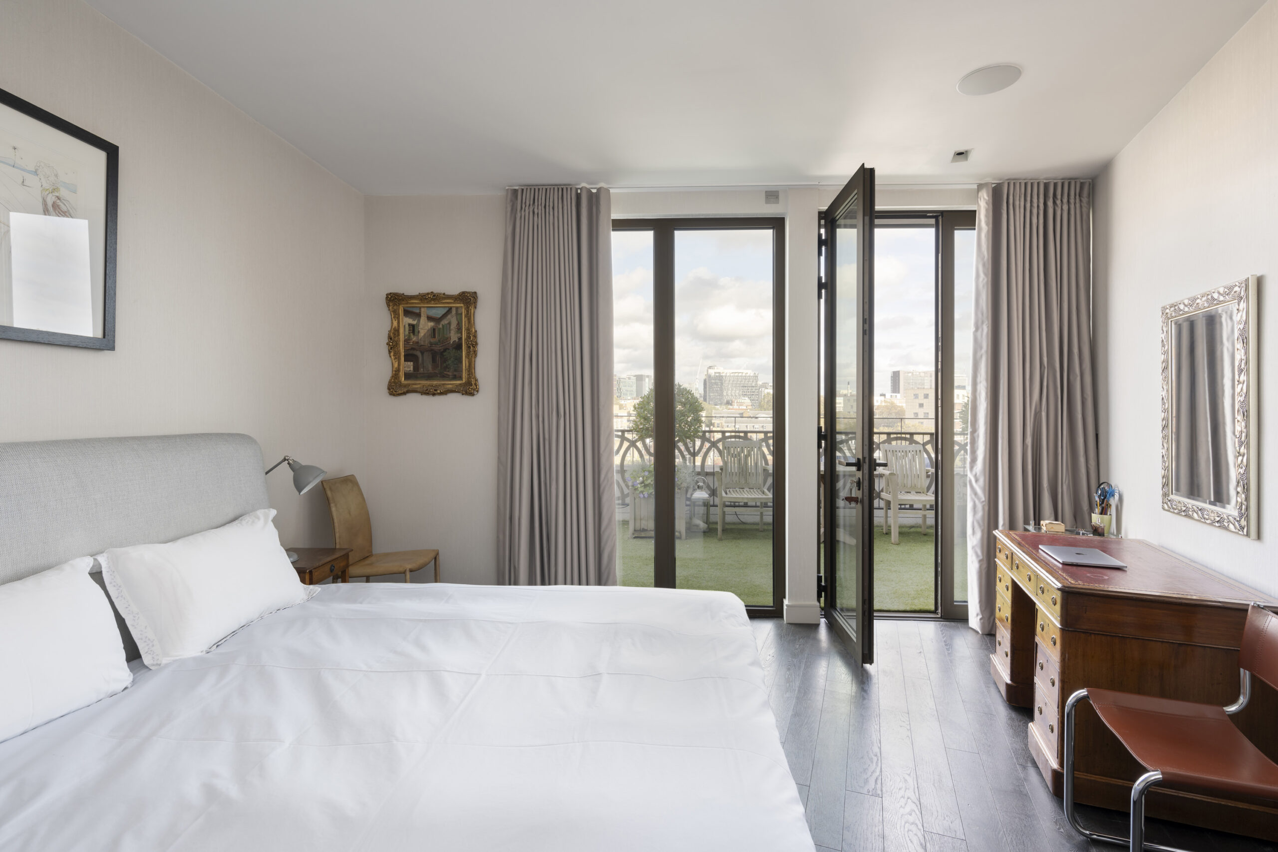Notting-Hill-Penthouse-Apartment-For-Sale-Westbourne-Grove-32_Lo