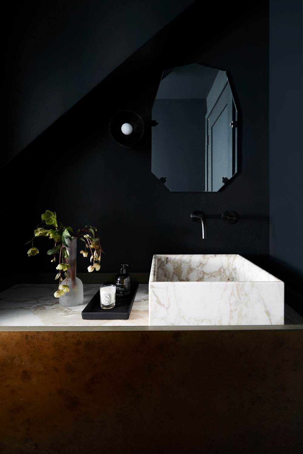 Bathroom by nune - minimalist interior design studio in London