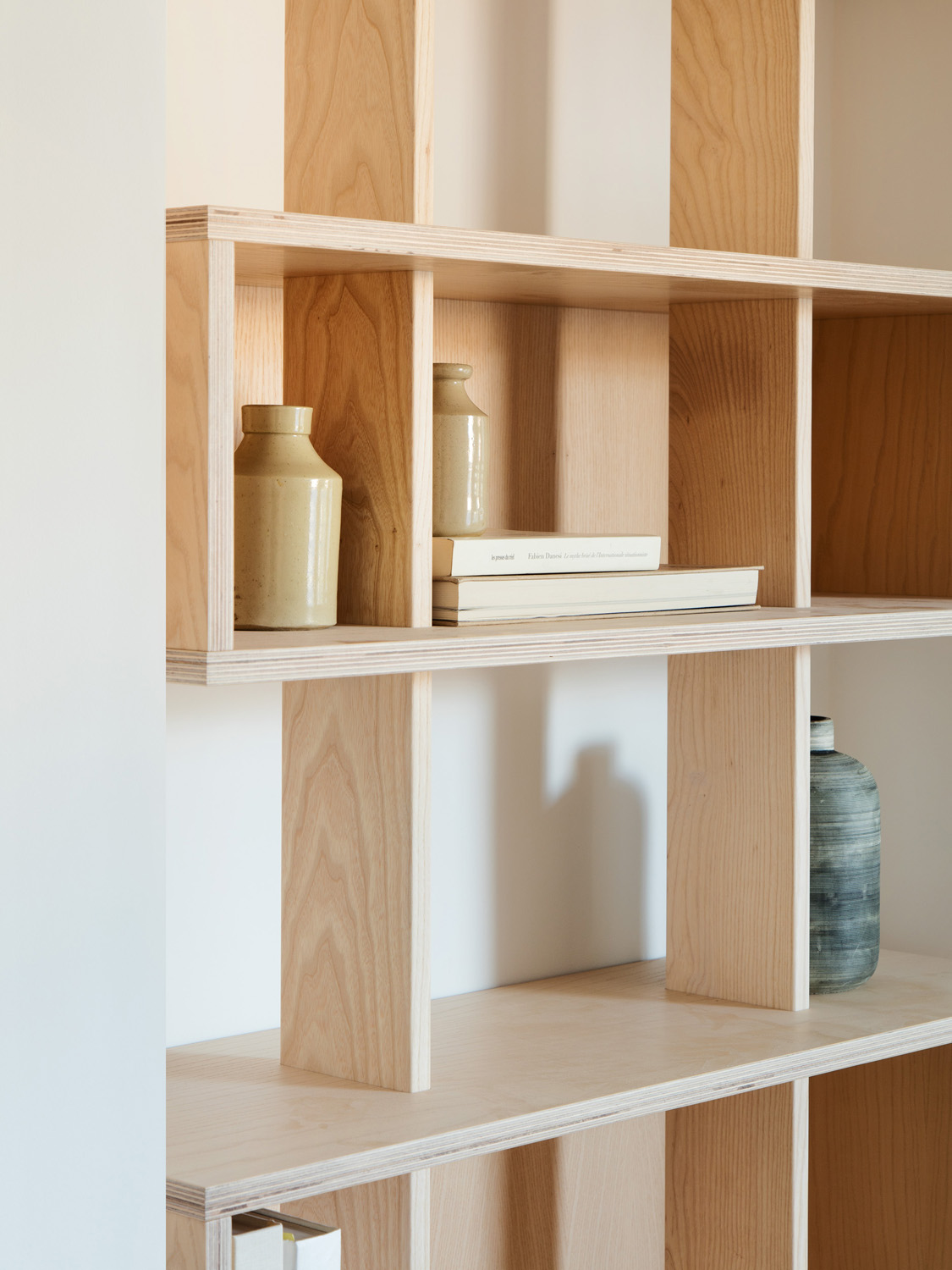 Bookshelf by OSullivan Skoufoglou Architects